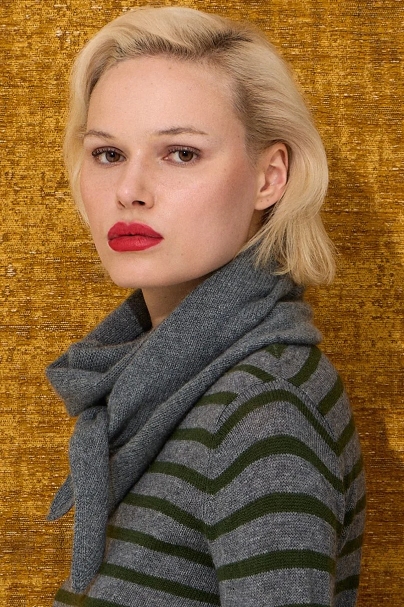 BE CHERRY dk.grey side.jpg