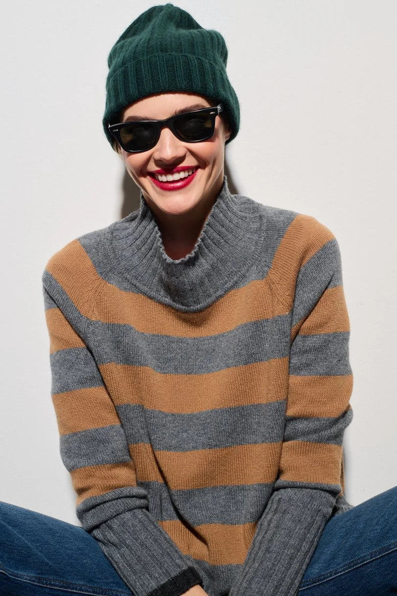 BE DIFFERENT dkgrey-camel-charcoal front1.jpg