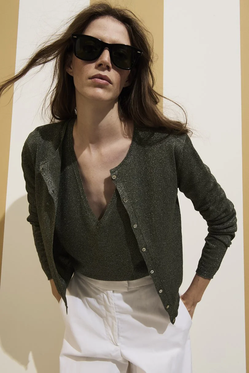 BE PLAYFUL tropical green front.jpg