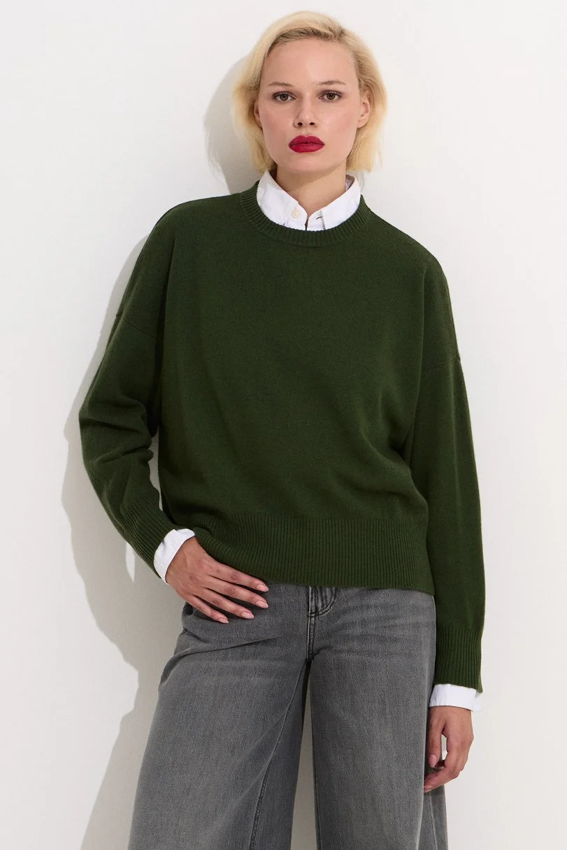 BE DISTINCT loden green front.jpg