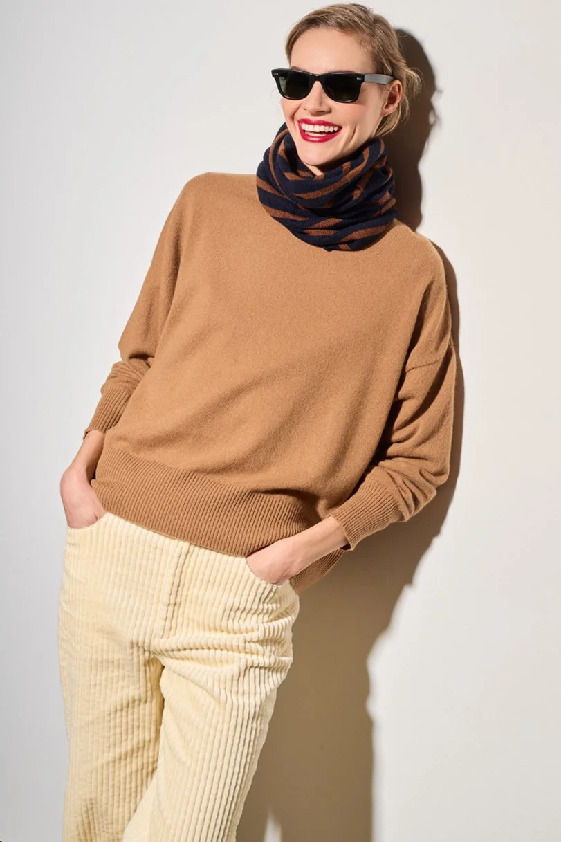 BE DISTINCT camel front.jpg