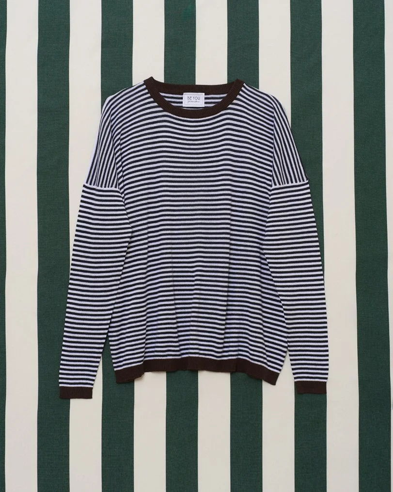 BE MY LOVER white-dk.sea-ganache.jpg