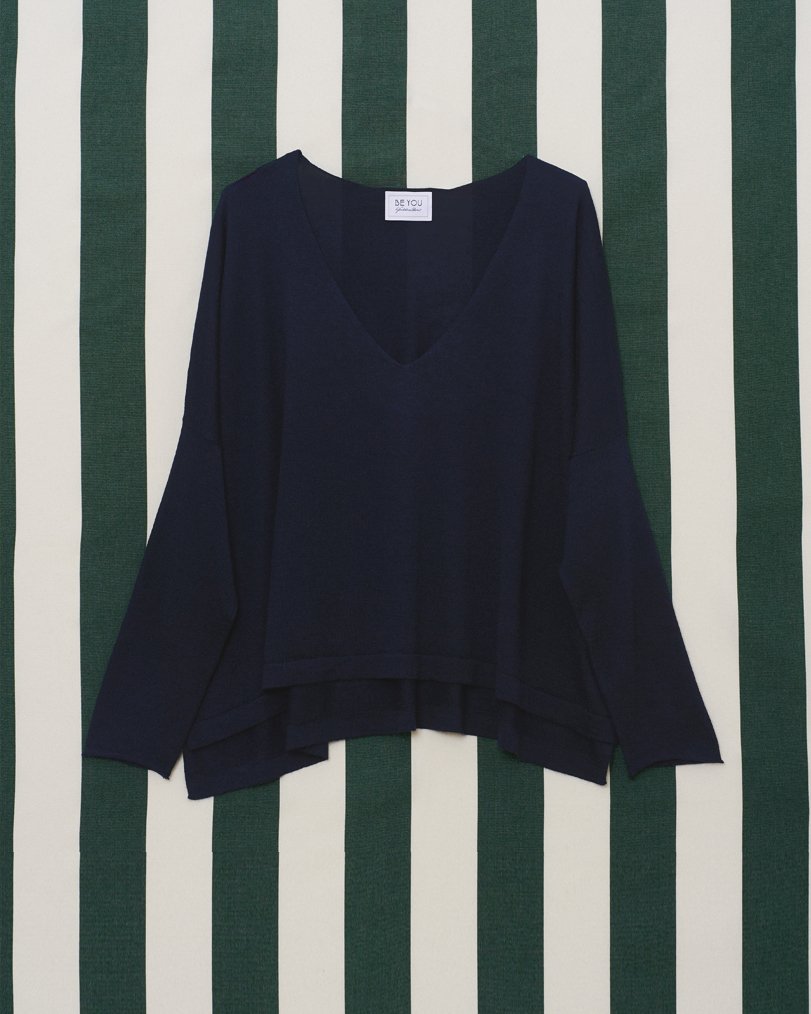 DON'T BE ANNOYED navy.jpg