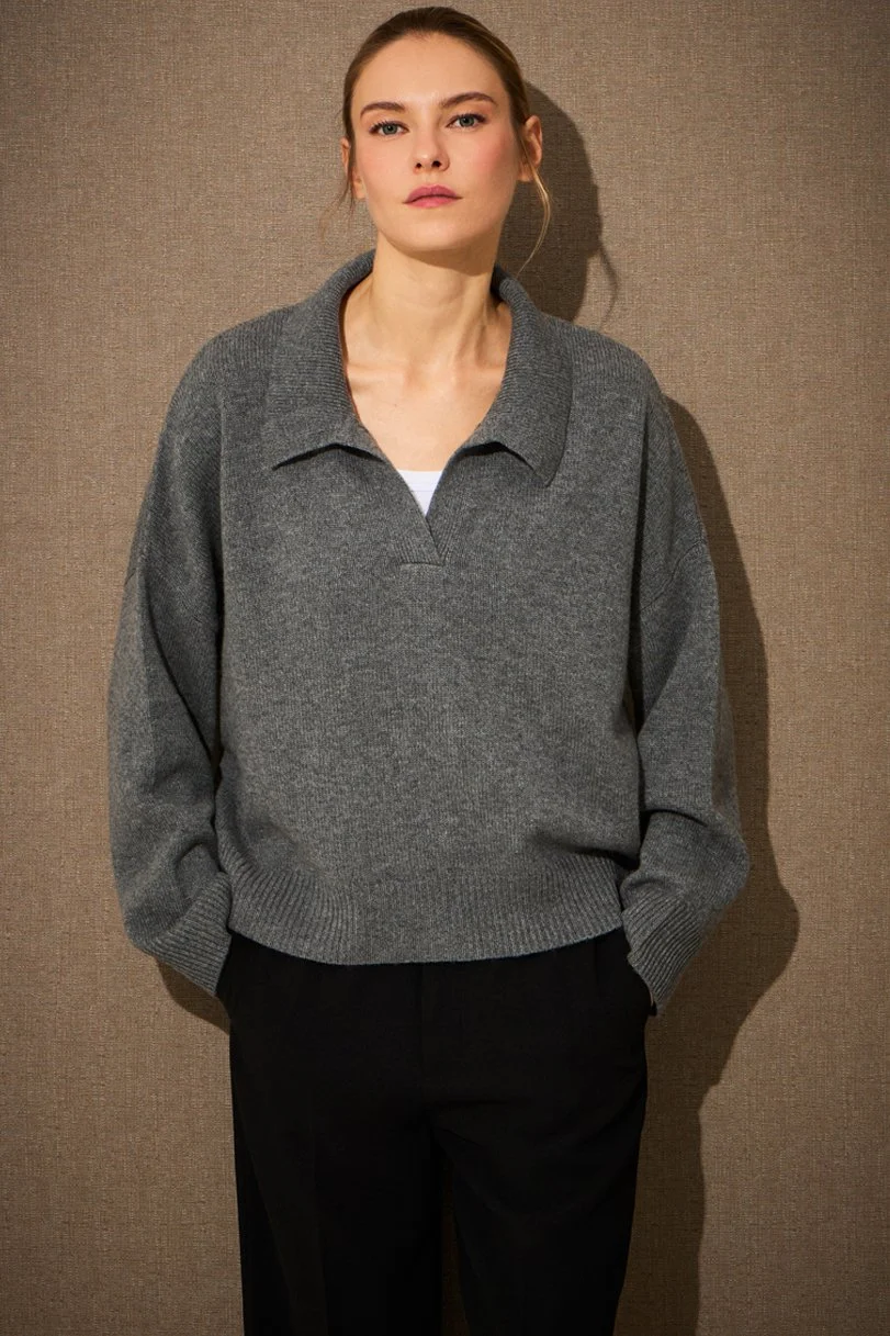 BE BELOVED dark grey front.jpg
