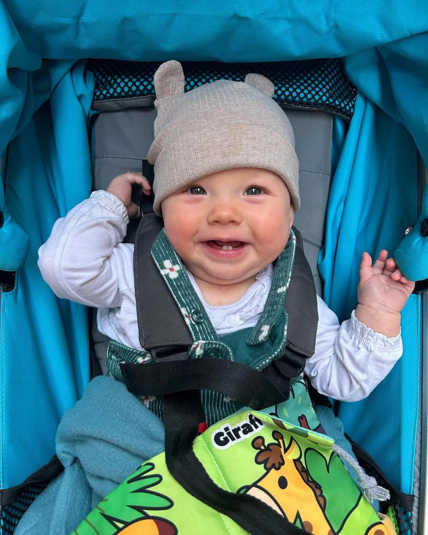 This month, we&rsquo;re chatting to team B+G about what gets them out of their comfort zone.📈 Up next, @trainwithevelyn our co-founder, head of fitness and mama to 8 month old Romilly 💕

&ldquo;Recently it has been turning to running post baby. Hav