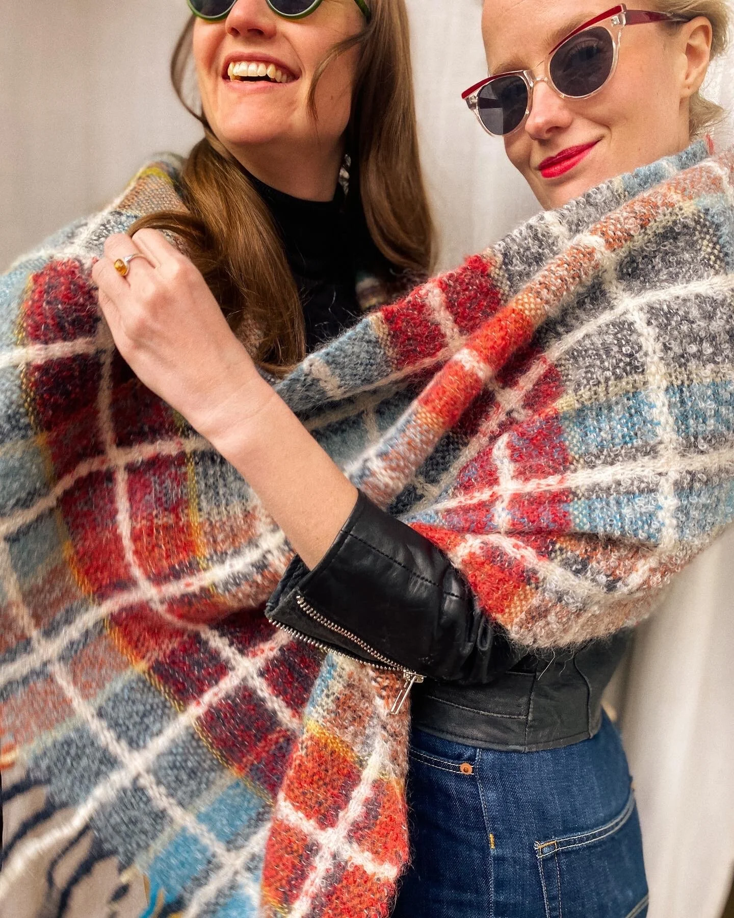 C70E732F-56D0-44E5-90D0-F4DC78858C2A