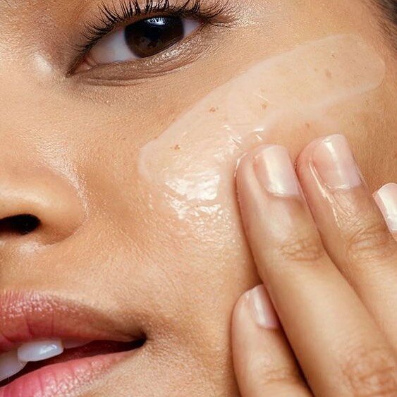 Looking for LUXURY HYDRATION during the winter? 🔭⠀
⠀
LOOK NO FURTHER than @yourcosmetic.nurse👩&zwj;⚕️ ⠀
⠀
We got thinking about how our amazing products can help keep your skin hydrated this winter with ease @obagiuk❄️ ⠀
⠀
Find the Obagi&reg; Moist