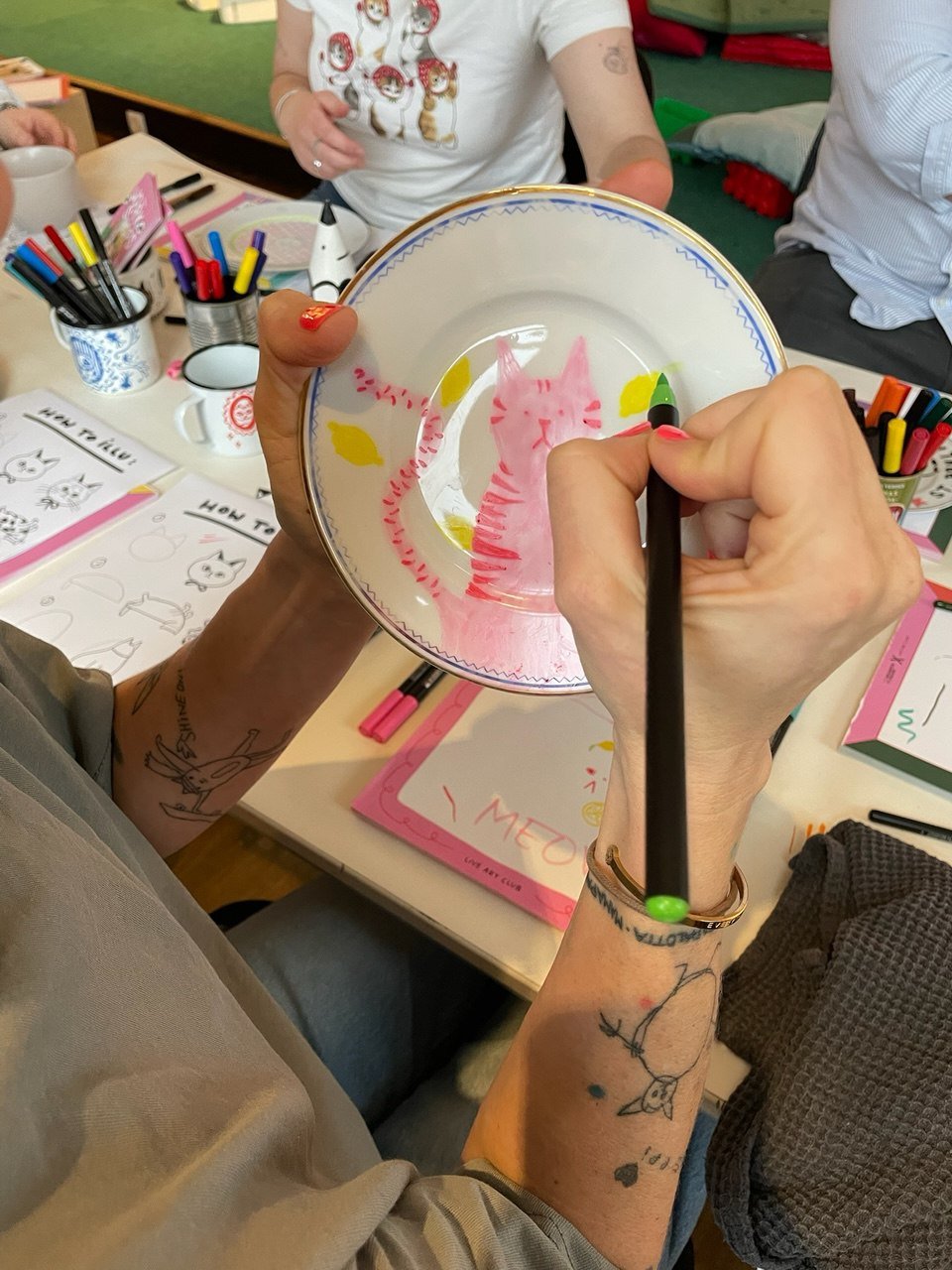 lac-keramik-upcycling-workshop-katzen (11).jpg