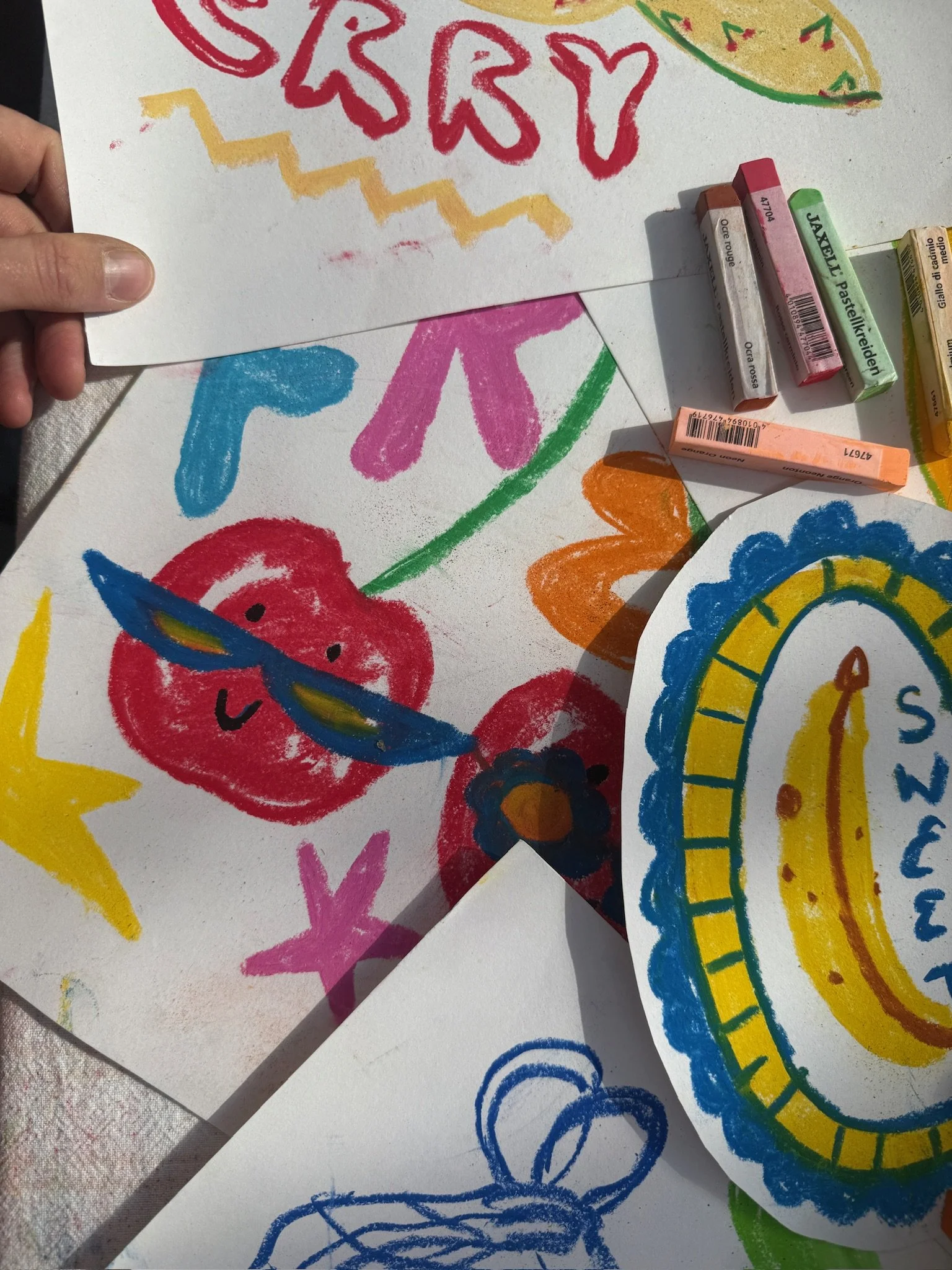liveartclub-fruit-and-draw-workshop-pastellkreide-markk (5).JPG