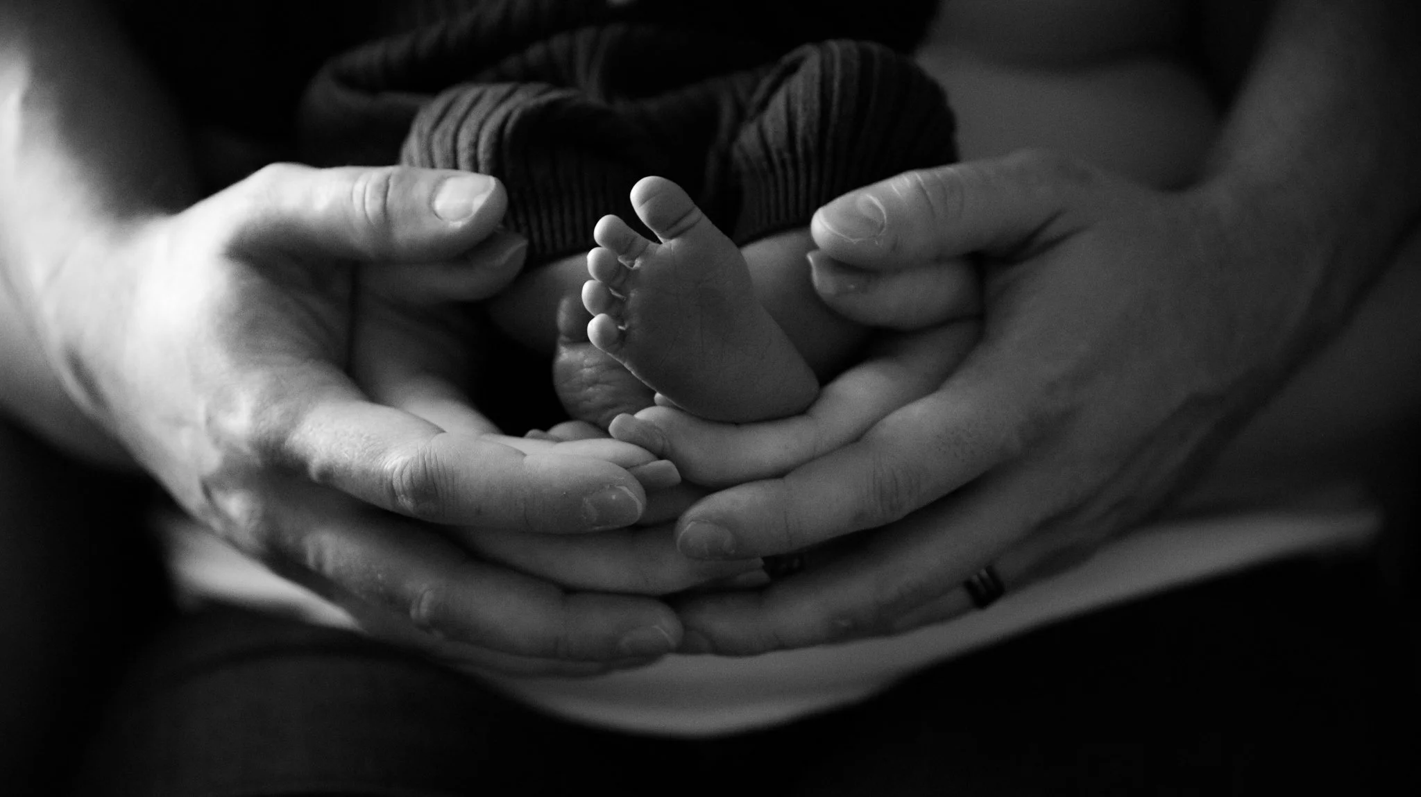 Newborn Lifestyle Photographer