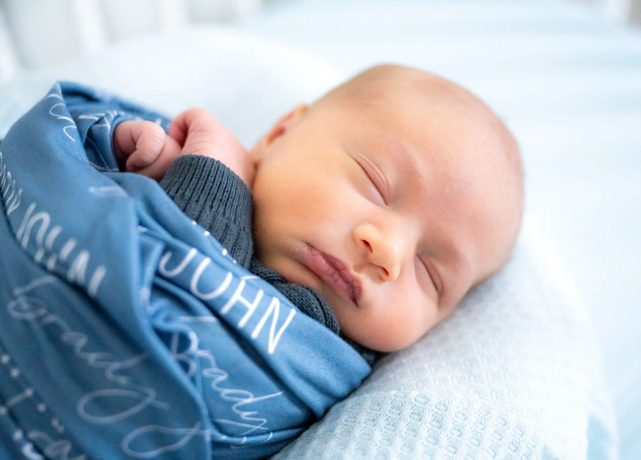 Newborn Lifestyle Photographer