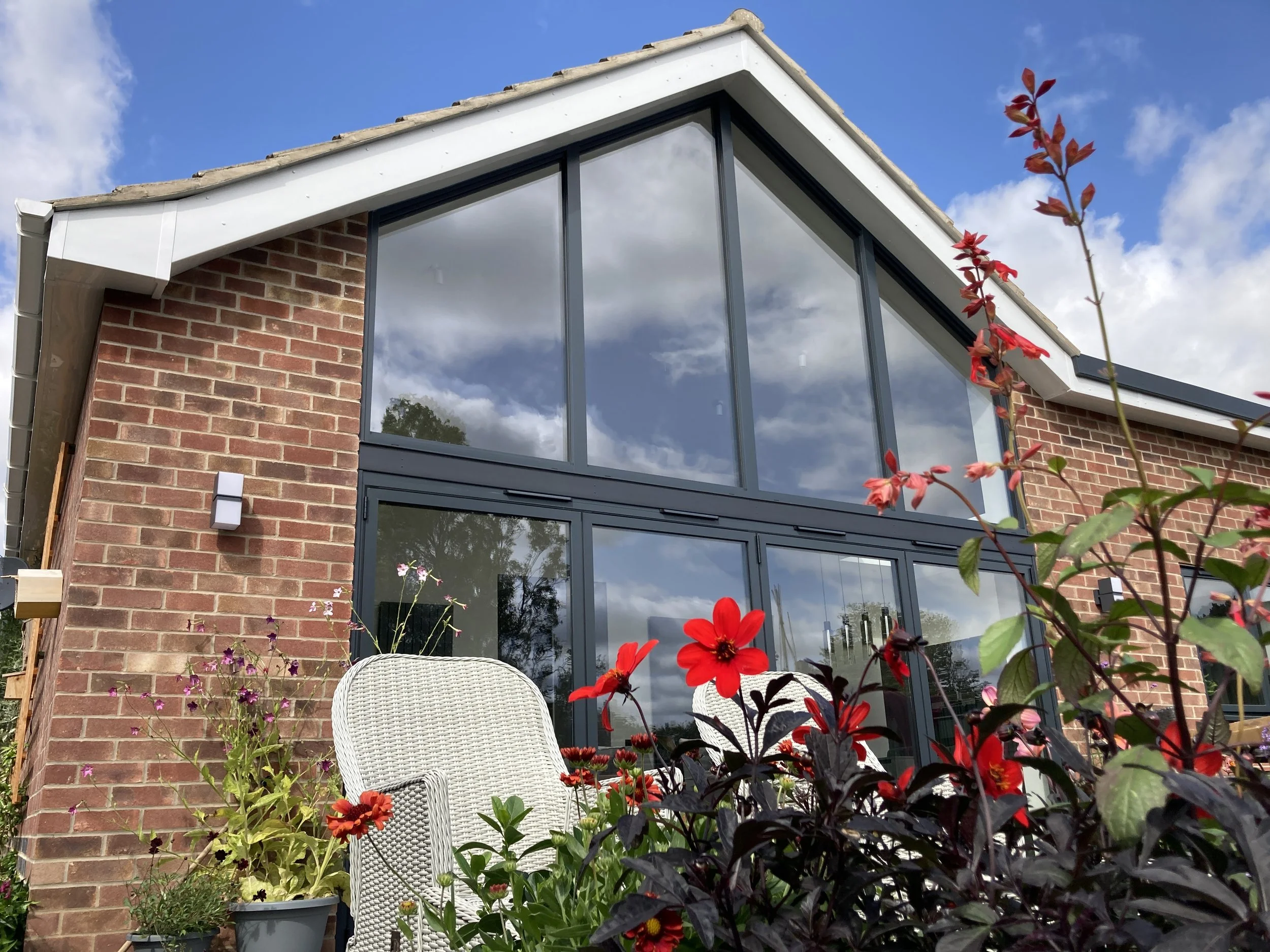 Single storey rear extension to create an open plan kitchen dining room with a wow factor