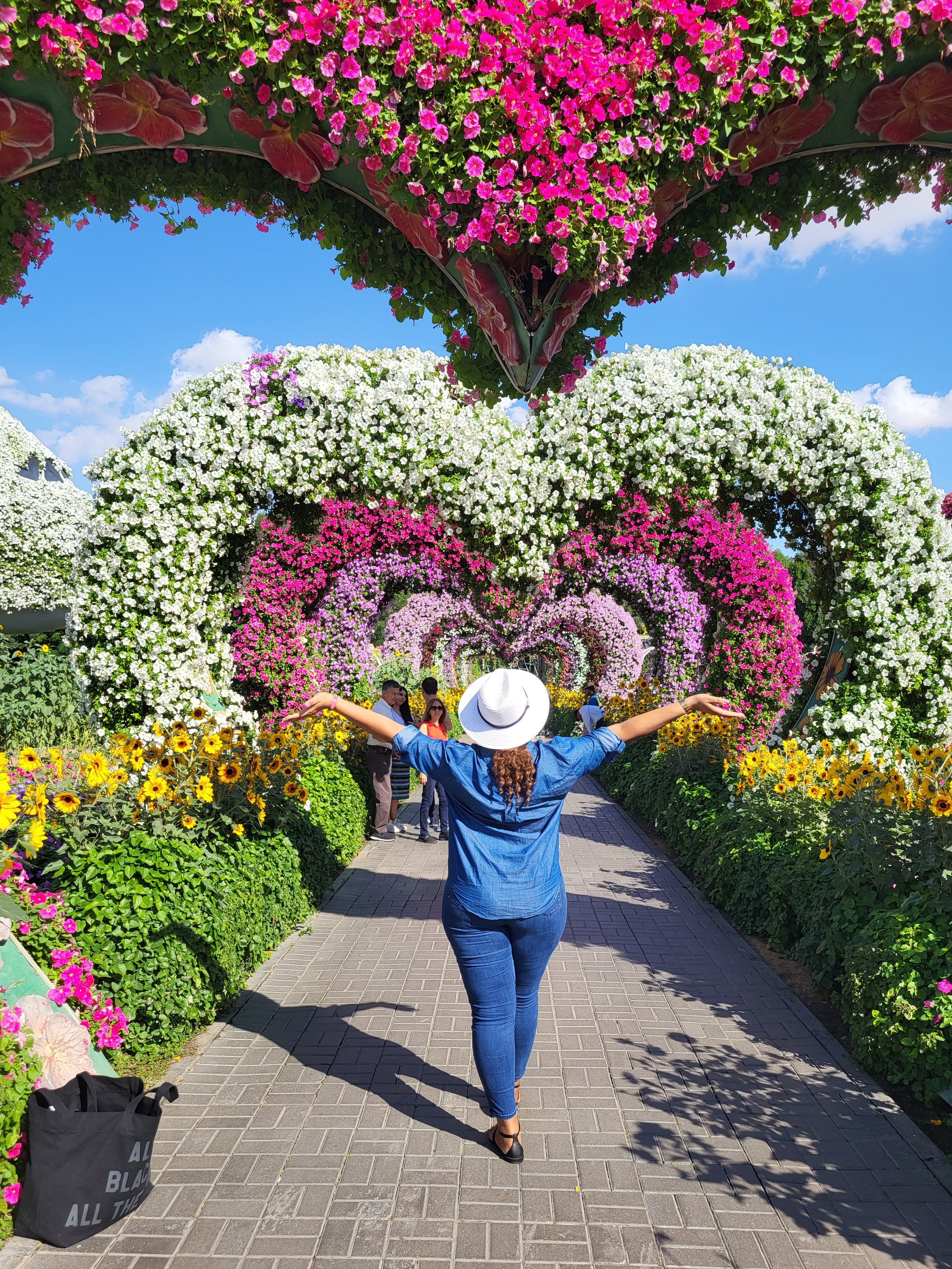 Dubai Diggin for Gold Jan 20-25, 2027 RSVP