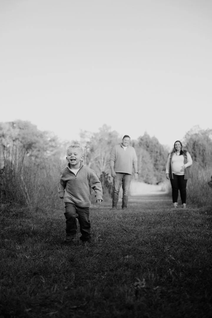 Meg Maternity 2025_B&W-8779.jpg