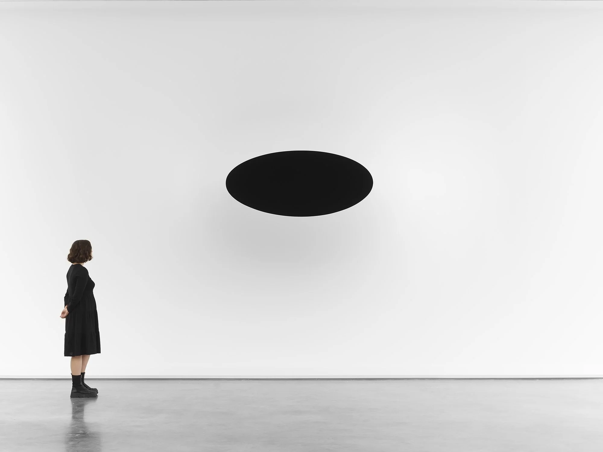 Anish Kapoor's Oval Pregnant with Void