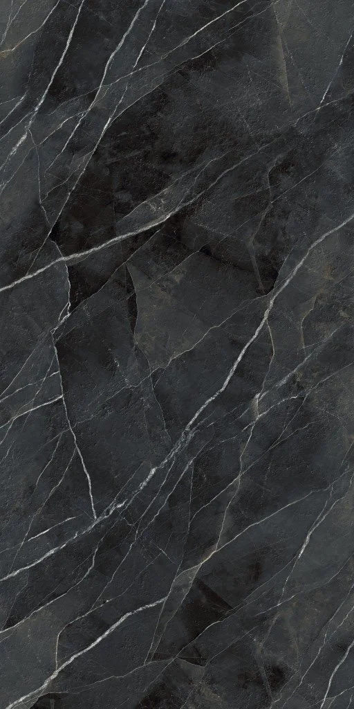 CalacattaBlack-BookMatch-Diamond -XL-BushHammered-FB-Laminam_1024x768.jpg