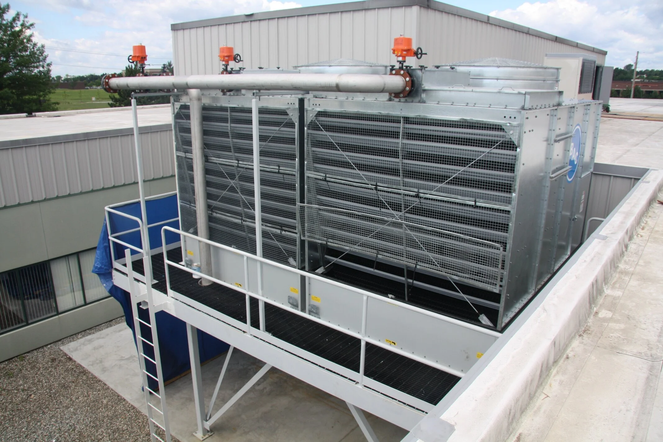 211Tech_vault_cooling_tower.jpg