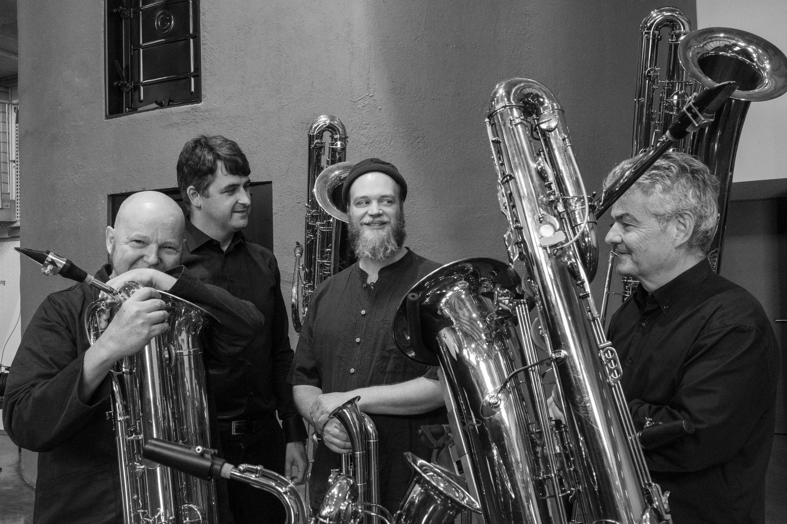 H-Des Kontrabass Saxophon Quartett