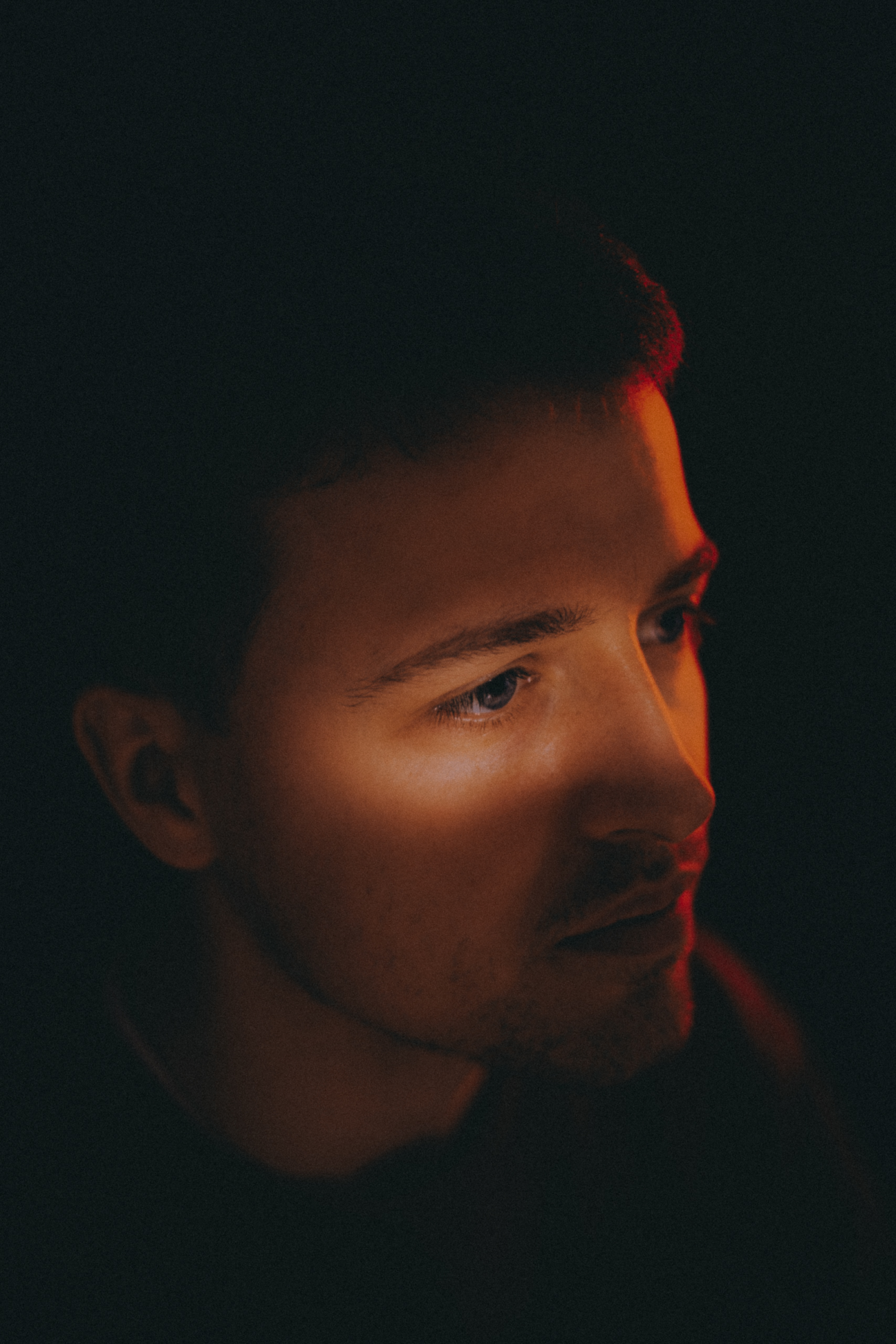 SAMBÉ PRÉSENTE SON PREMIER EP