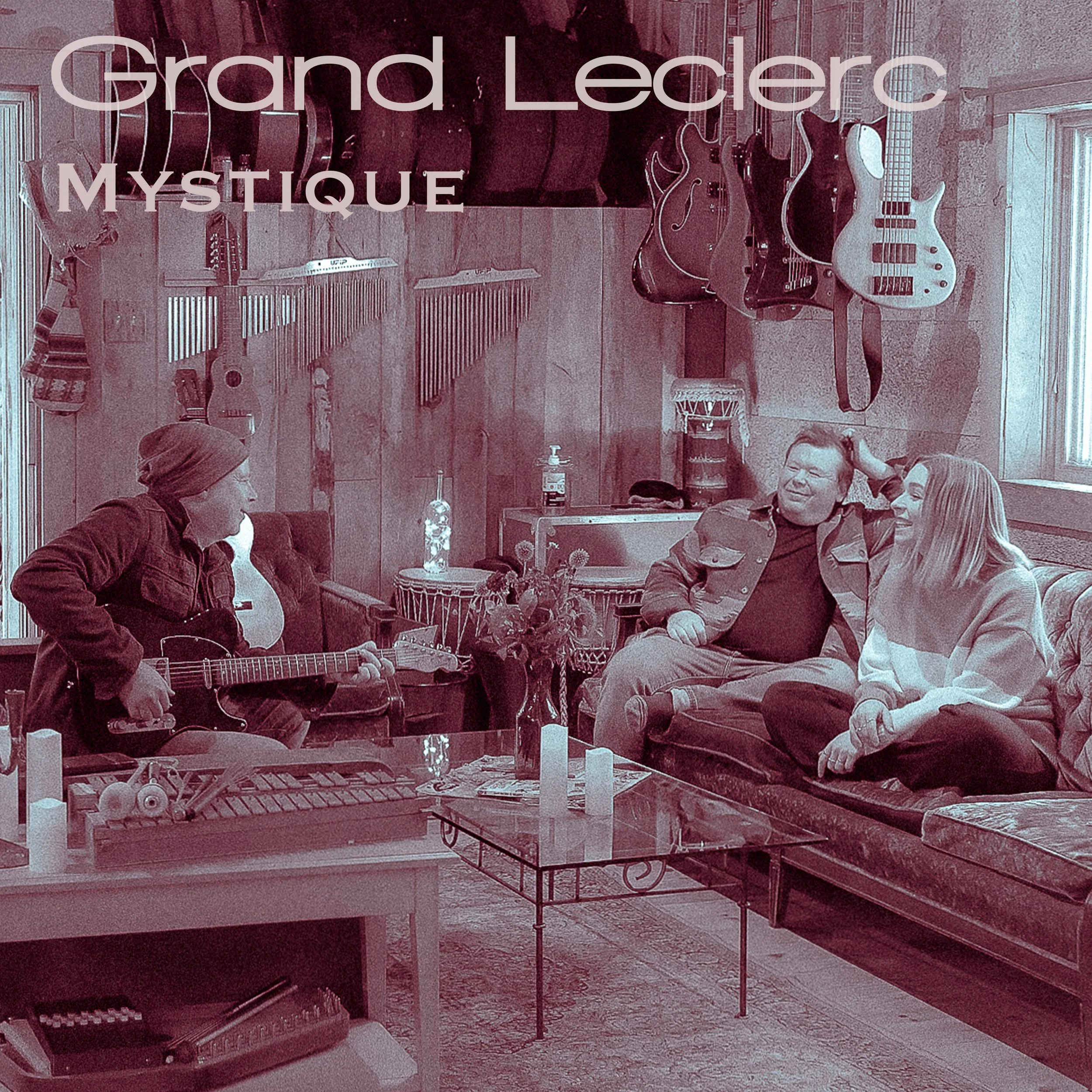 Grand Leclerc dévoile son deuxième extrait, « Mystique ».