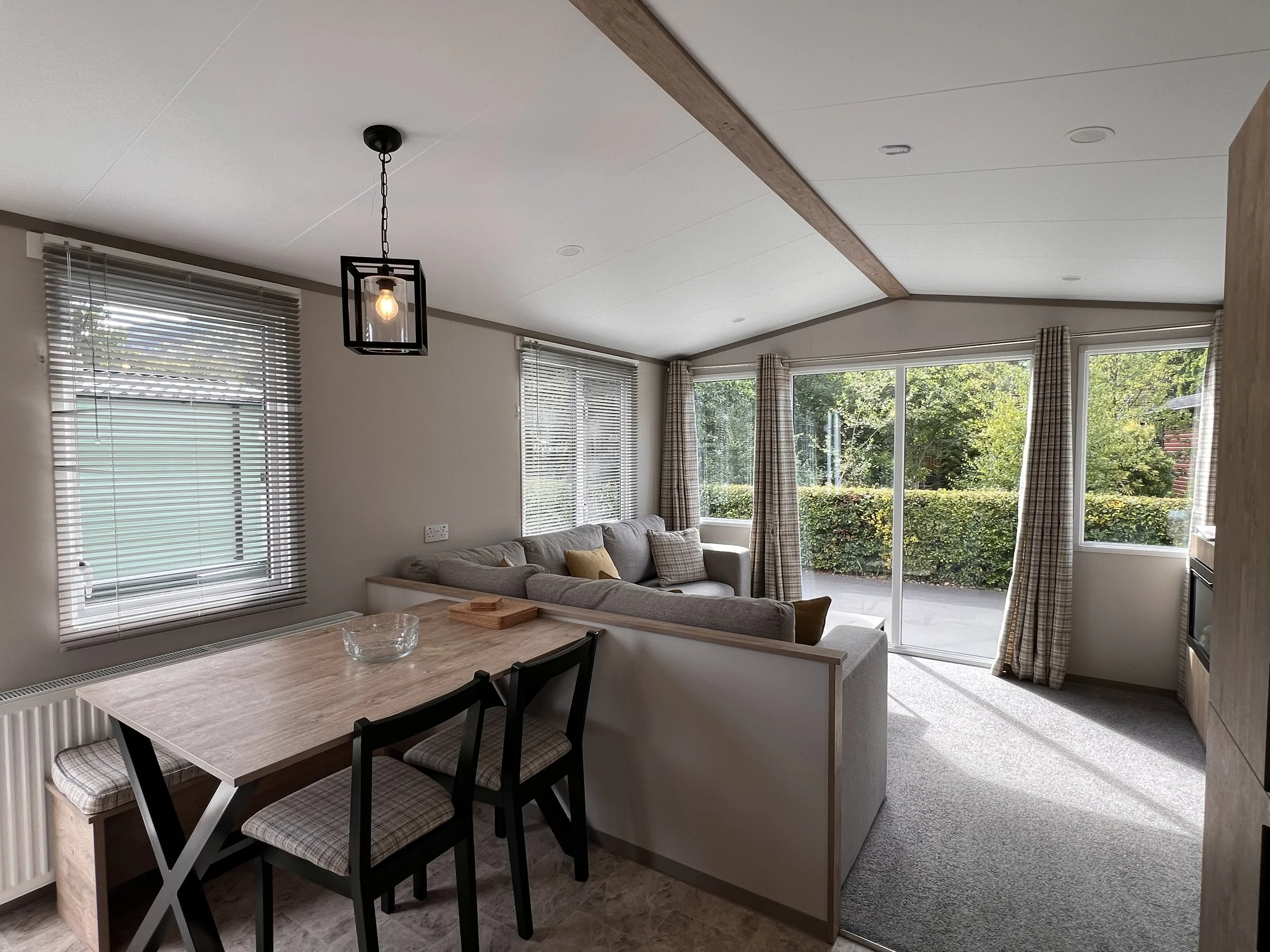 Ex-HIRE  2024 vICTORY sTONEWOOD