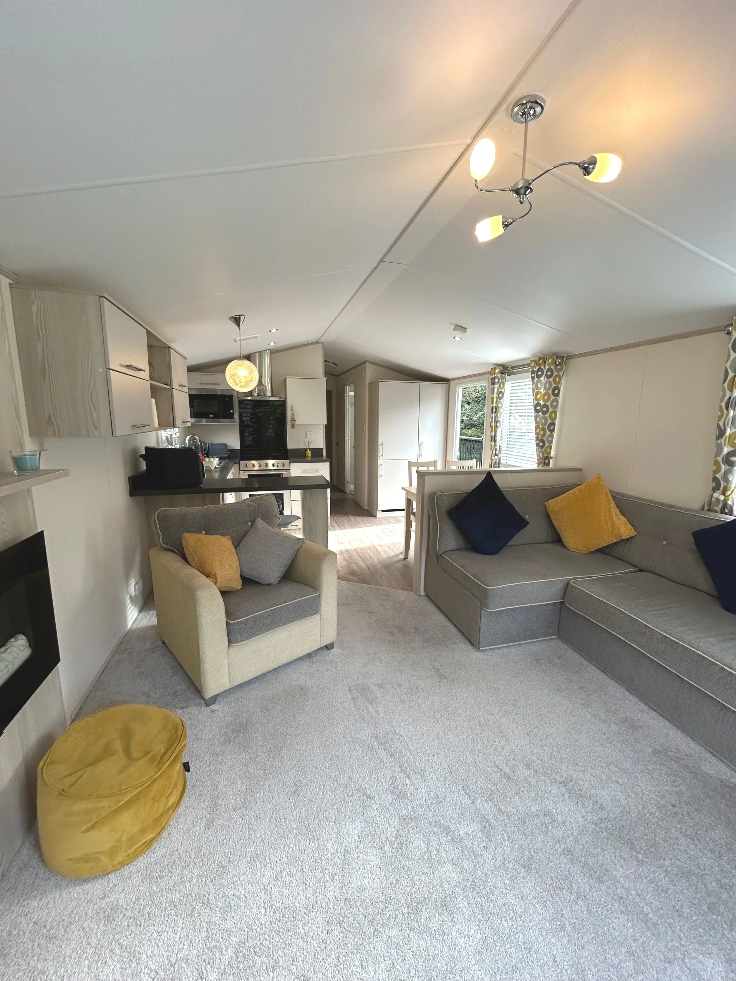 Pre-Owned 2017 Atlas Onyx