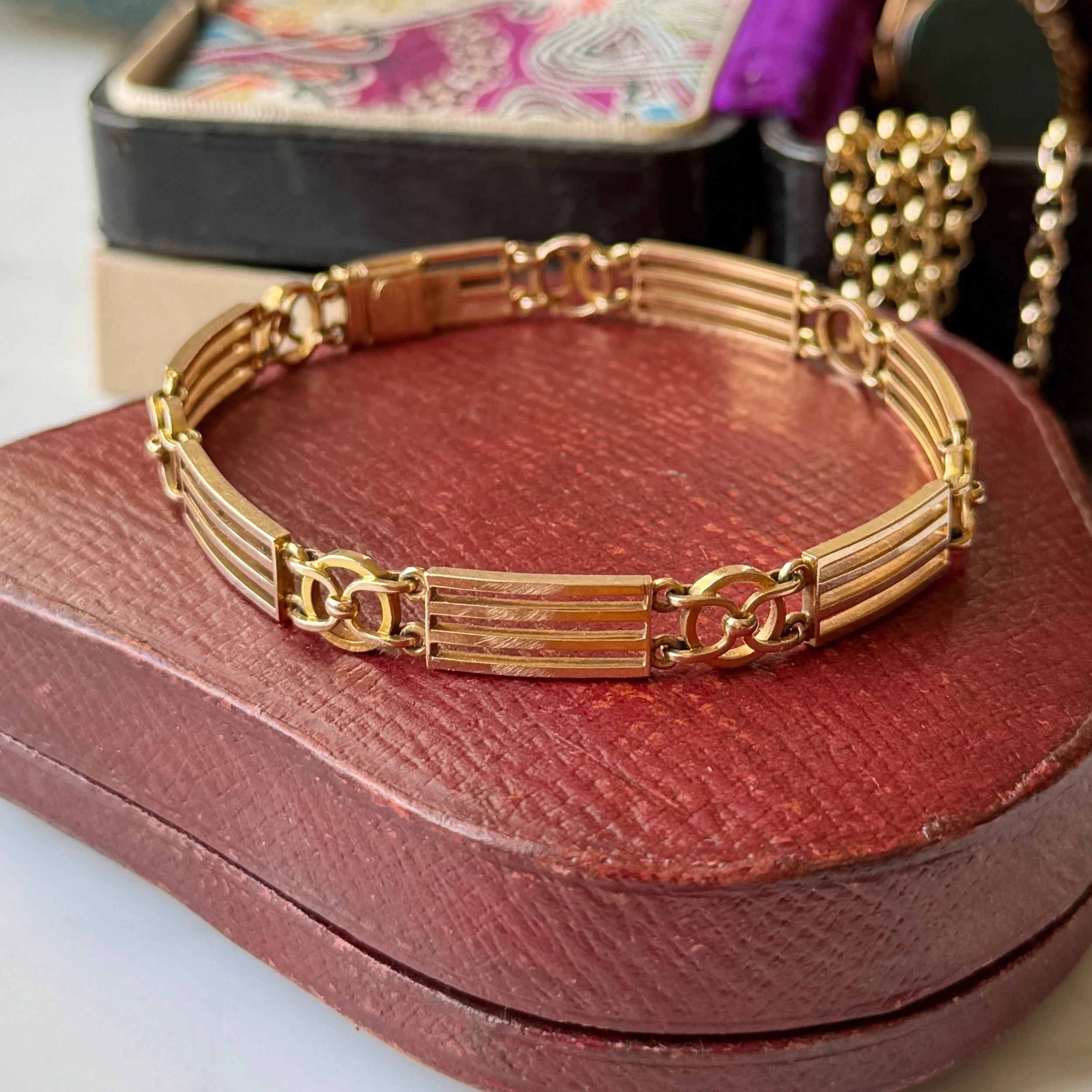 Art Deco Bracelet in 15ct Gold