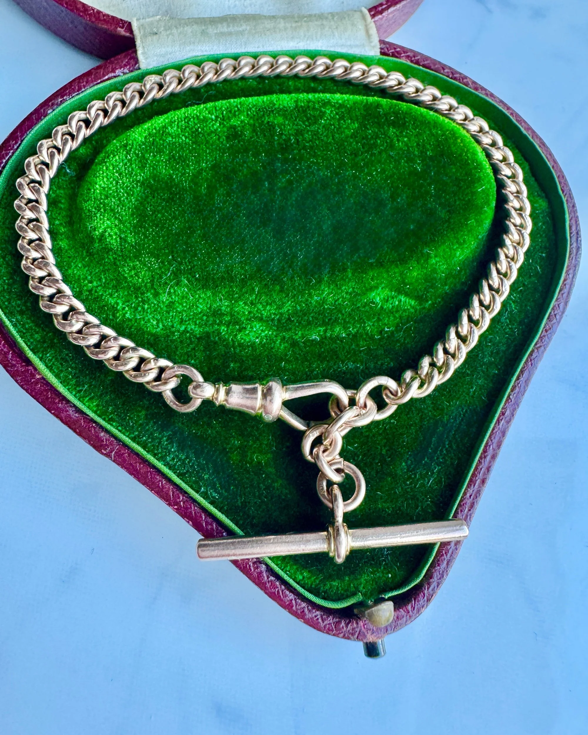 8" Antique Curb Albert Bracelet with T Bar, 9ct