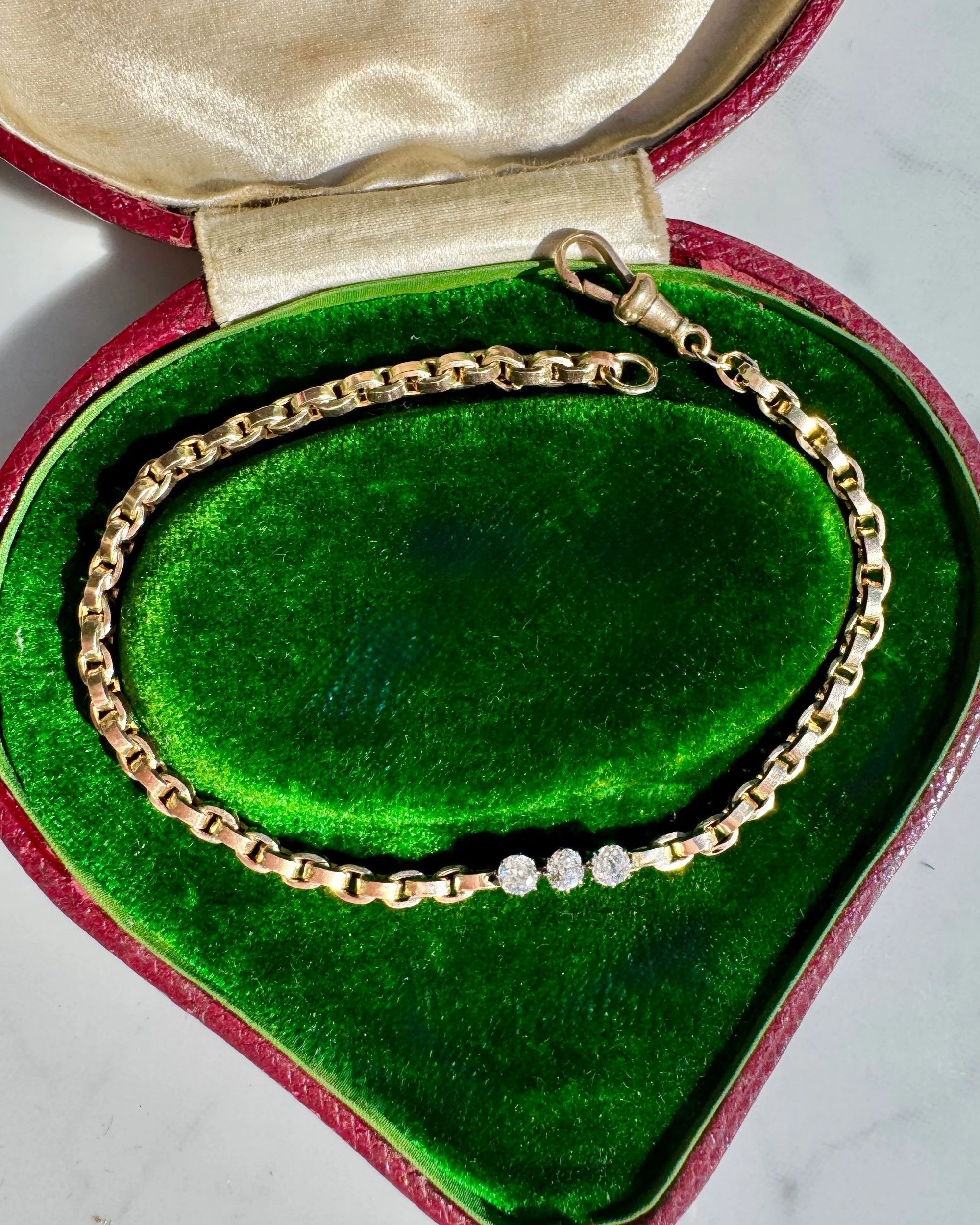 Triple Diamond Rolo Belcher Bracelet, 9ct