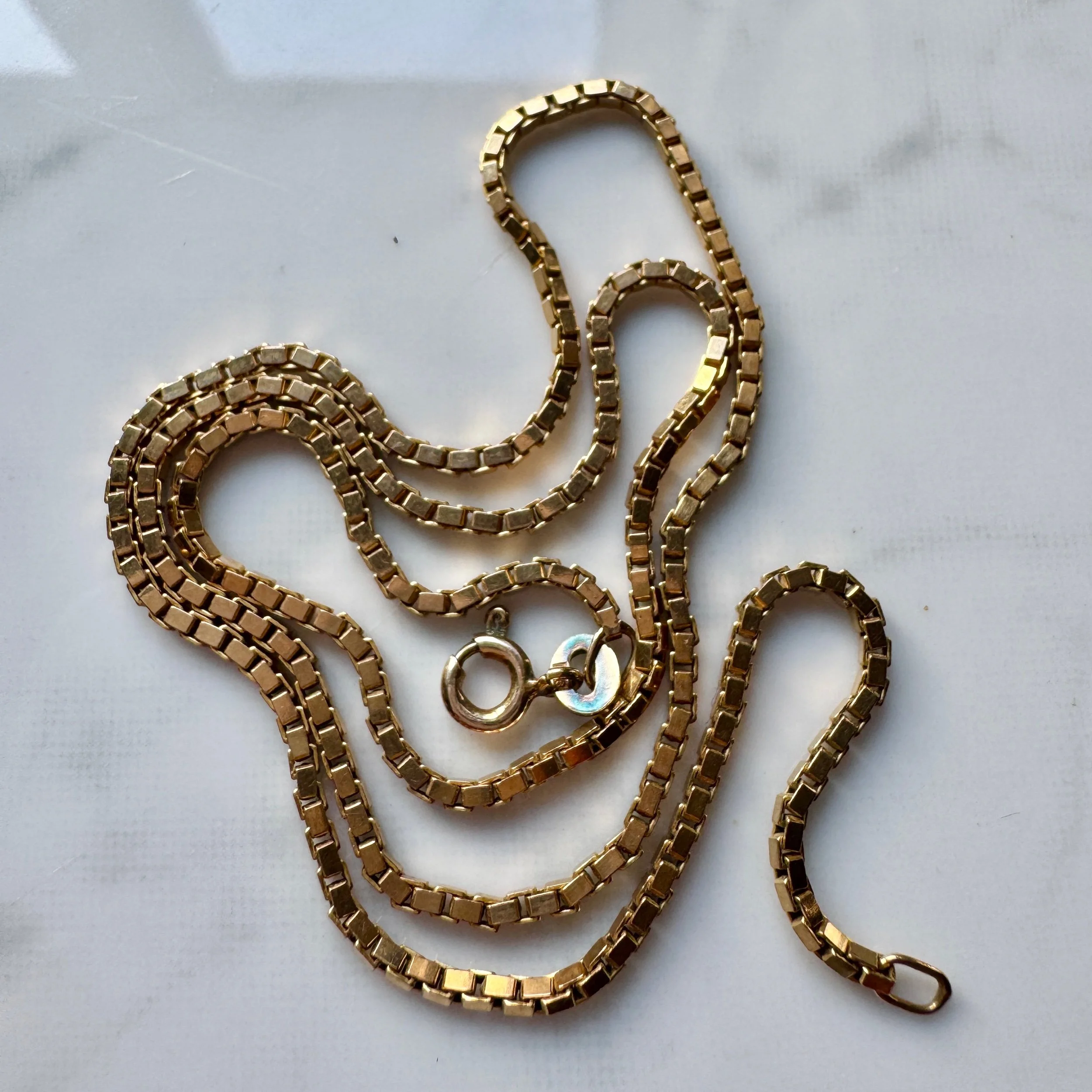 18" Box Link Chain, 9ct