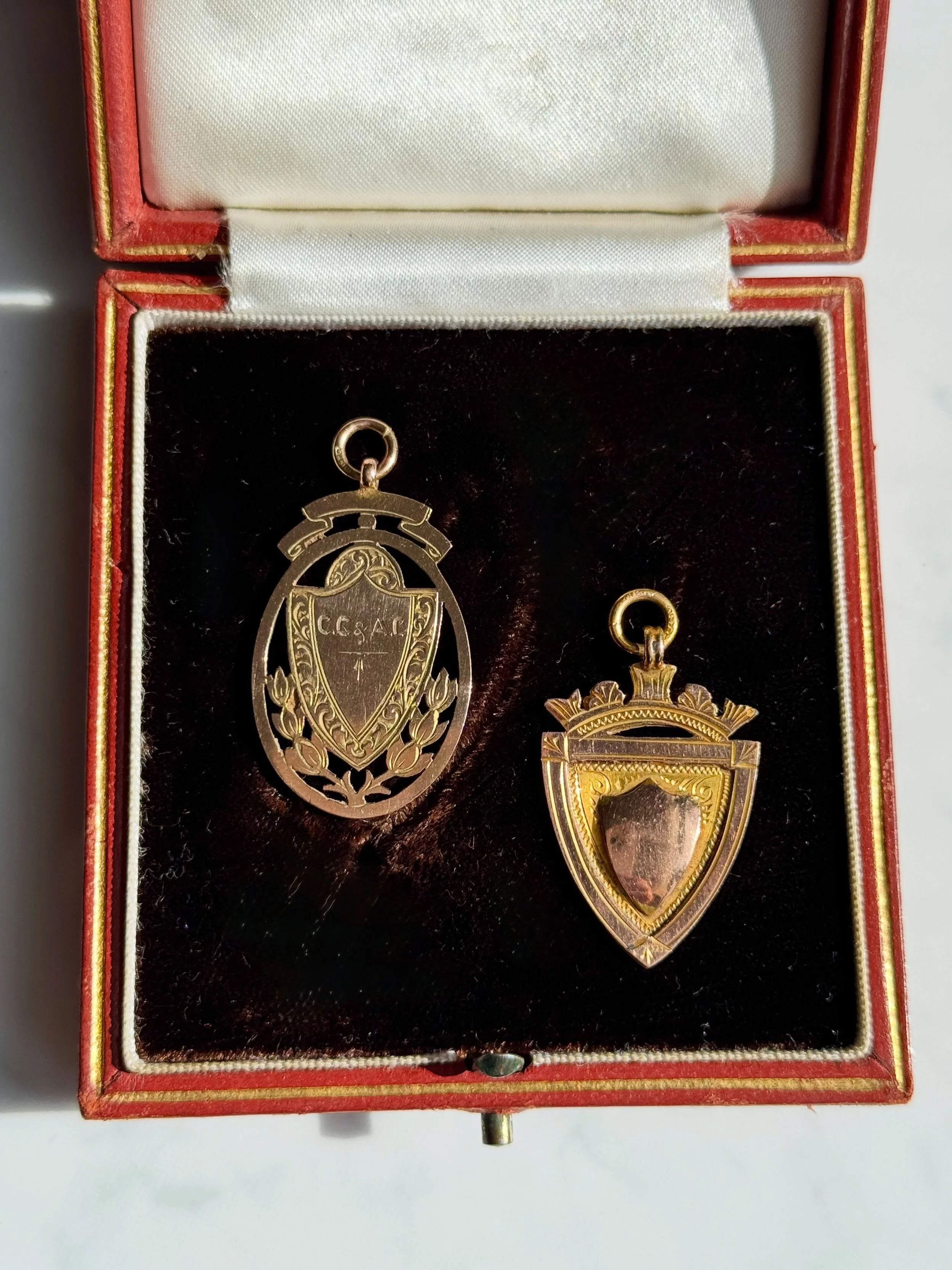 I love an Art Deco medal! Such an excellent way to elevate your neck mess. Which do you prefer? The oval/ laurel leaves or the crown/shield? 
These are both from the same collection - a runner who was winning in the 1920&rsquo;s! 
Both on the website