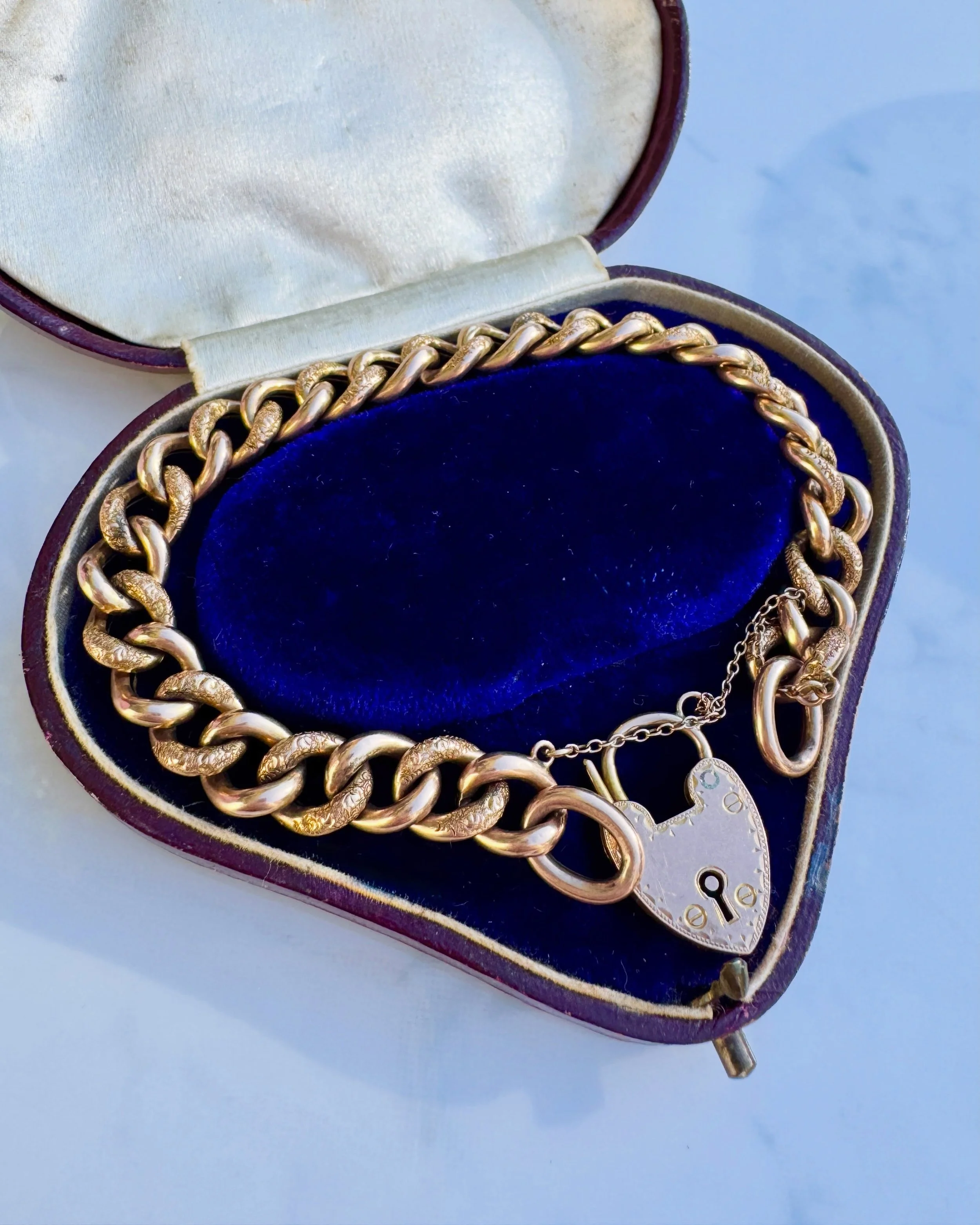A Victorian night &amp; day bracelet - fancy on one side, plain on the other. Crafted in 9ct gold and closing to a heart padlock clasp ❤️ 
Details on the website - I&rsquo;ll link it in Stories 💫