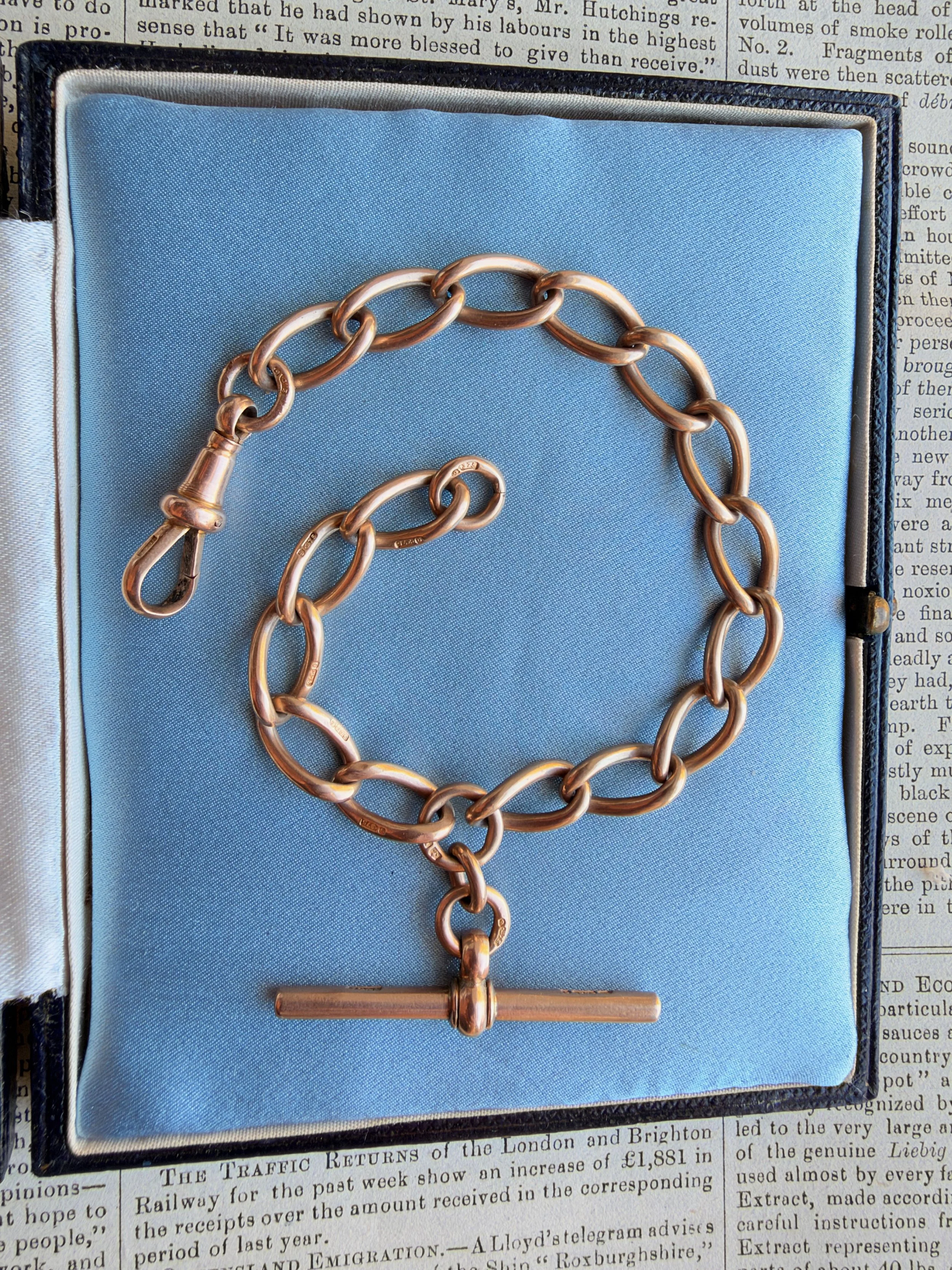 8.5" Antique Large Curb Albert Bracelet with T Bar, 9ct
