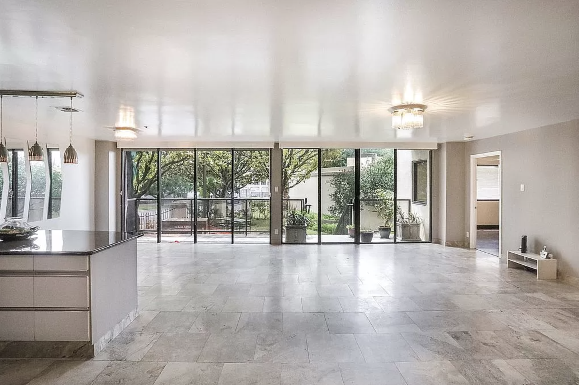 40 N Interstate Highway 35 #2D, Austin, TX 78701