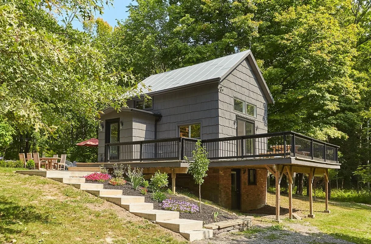 Swipe right!

Back to where it all began. Pre-Covid, pre Upstate Down&hellip; just a tiny foreclosure cottage and two people with big energy and zero idea how much we were about to learn.

This was our first renovation and first investment property, 