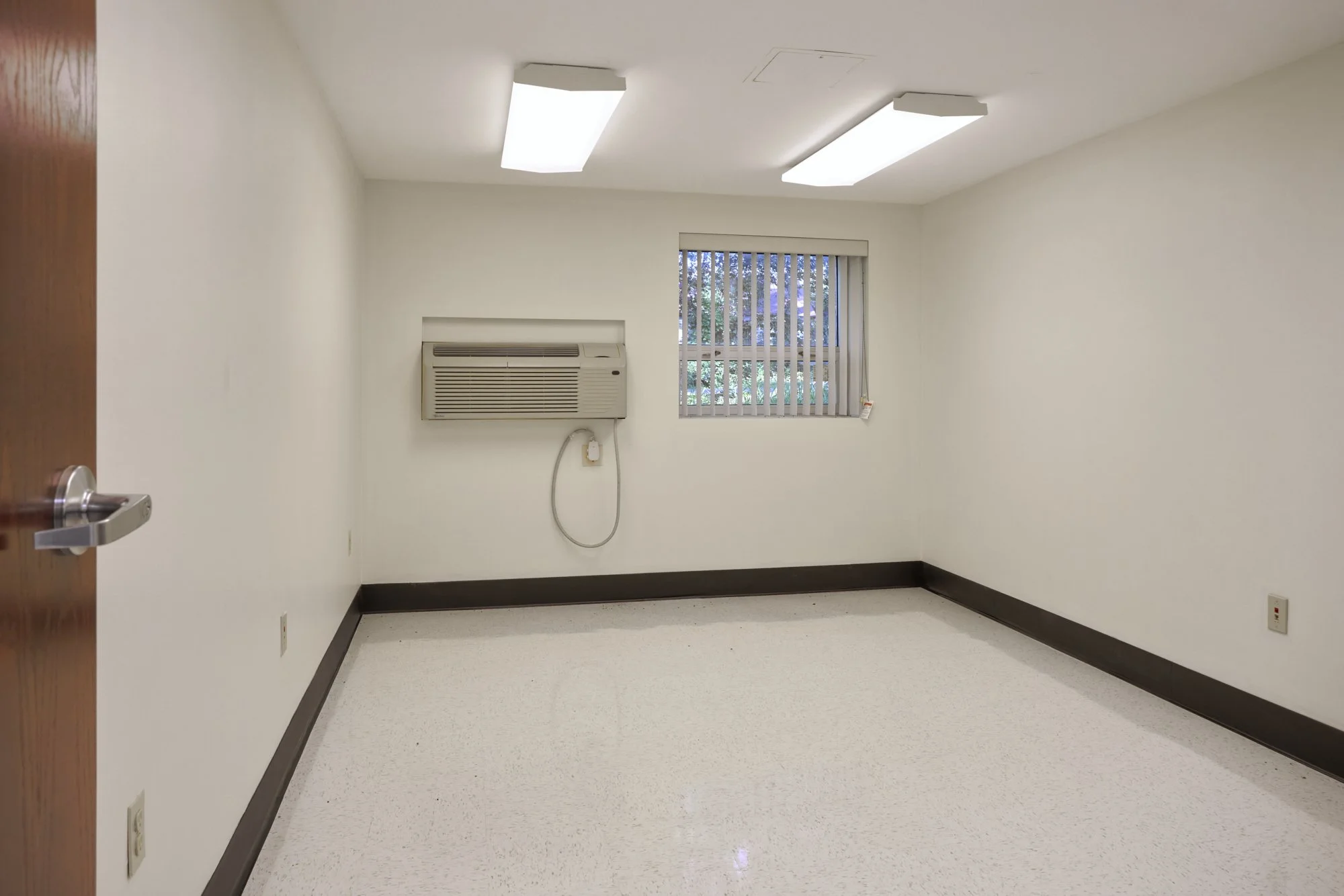 S Broadway Red Hook_0026.jpg