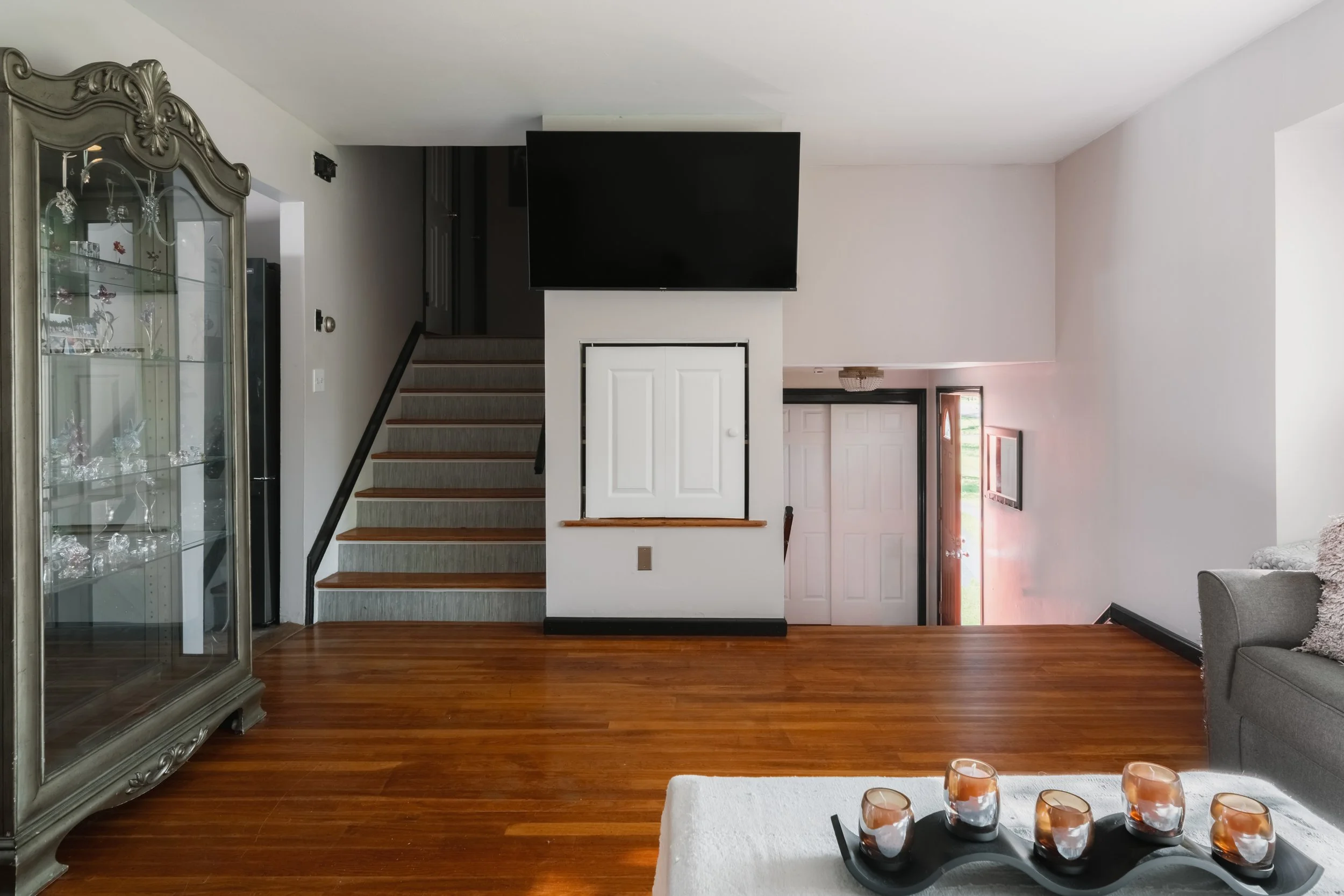 10_Cambridge_Drive_MBJ-2.jpg