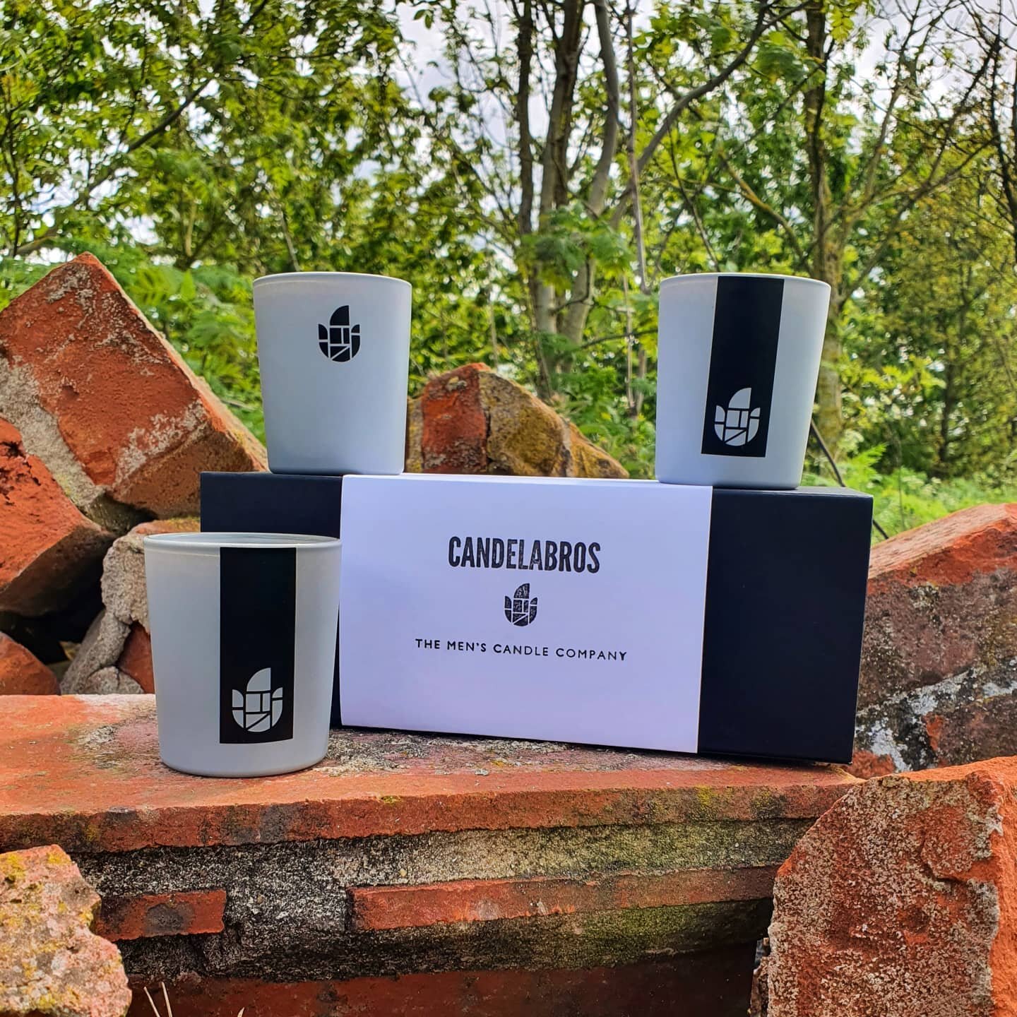 Happy Father's Day 🔥

It's your day, so we hope you're spending it your way!

#menscandles #candlesformen #mancave #scentedcandles #soycandle #homedecor #artisancandle #giftforhim #candleinspo #candleculture #candlesofinstagram #candlelover #mandles