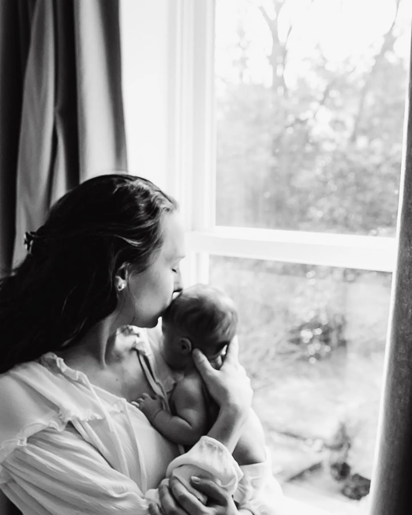 Your newborn session is designed to be calm, unhurried, and completely baby-led. There is no pressure for perfection&mdash;no expectations for behavior, no need for a spotless home, and no rush. This time is about slowing down, settling in, and allow