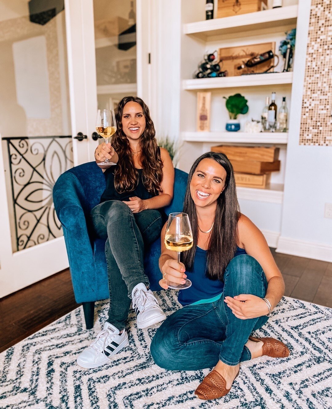 Happy #winewednesday everyone! Episode #33 of The Wine CEO Podcast dropped this morning and it was really fun to invite my sister back on the show! 🎙️🎧⁠
⁠
We rounded up a few questions that you all have asked on comments and DMs that are awesome to