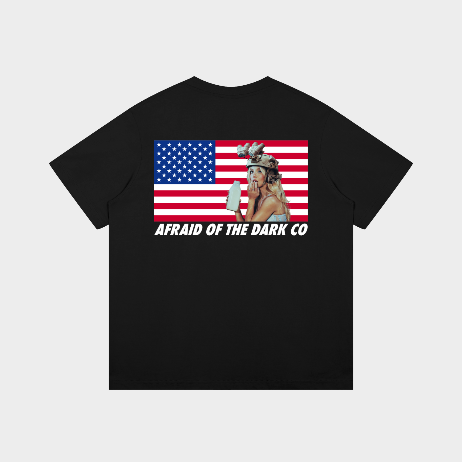 SYDNEY SWEENEY US FLAG TEE