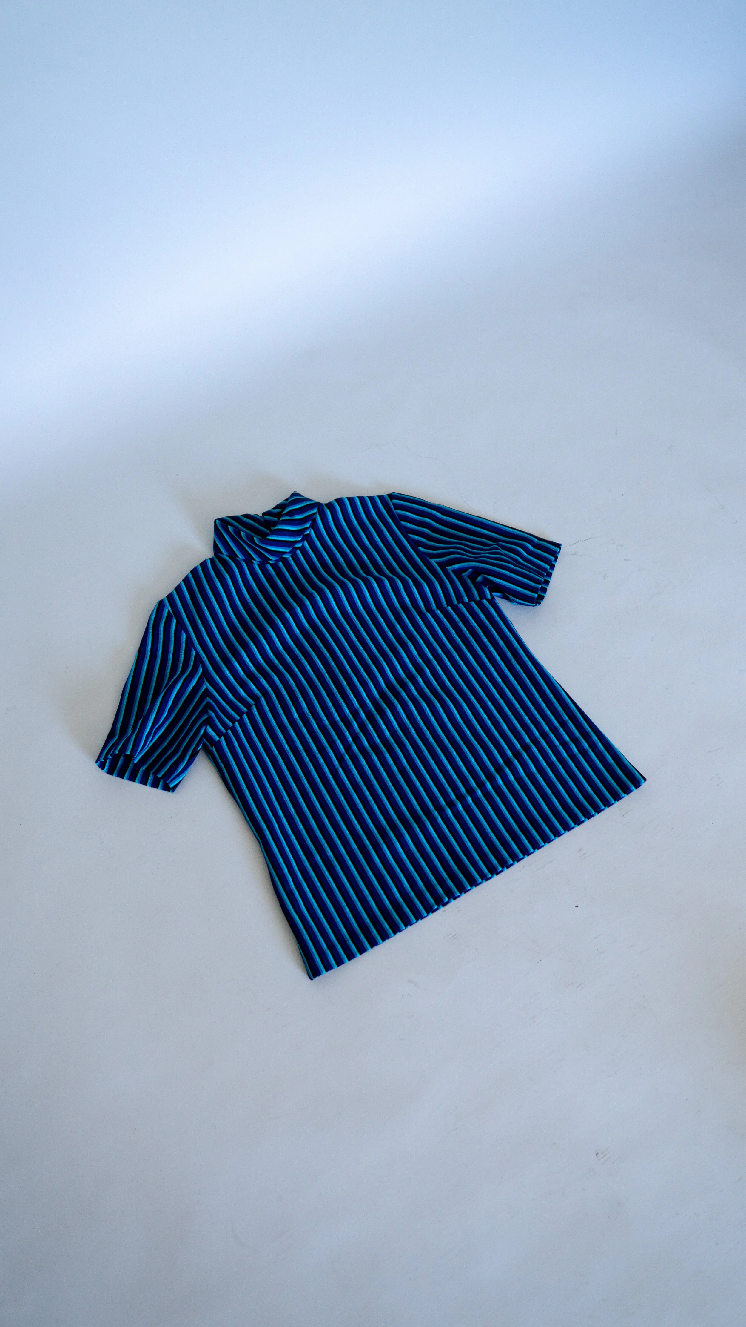 "Im on vacation" Striped zip up wool top