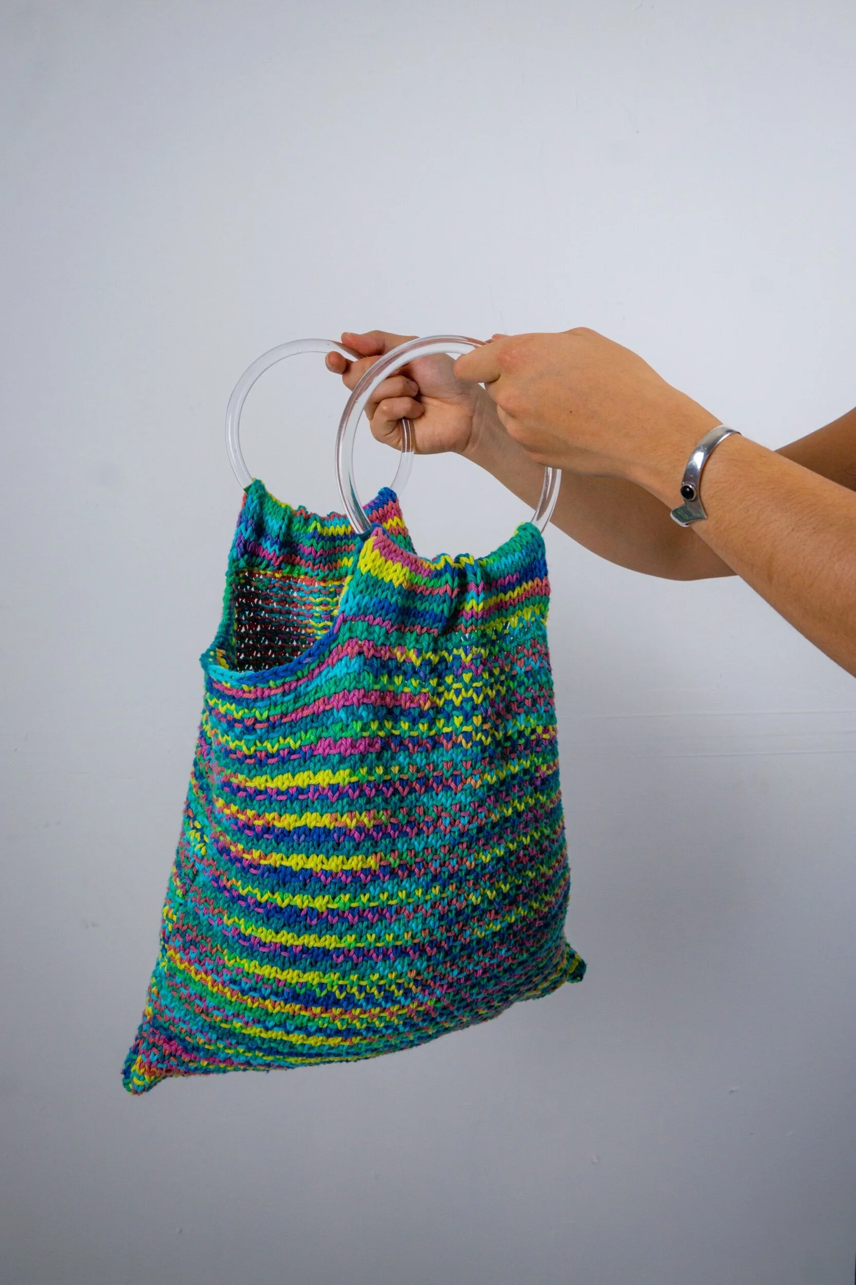 6DF6EC11-7B94-4C4B-AE05-13B4E3895DF3