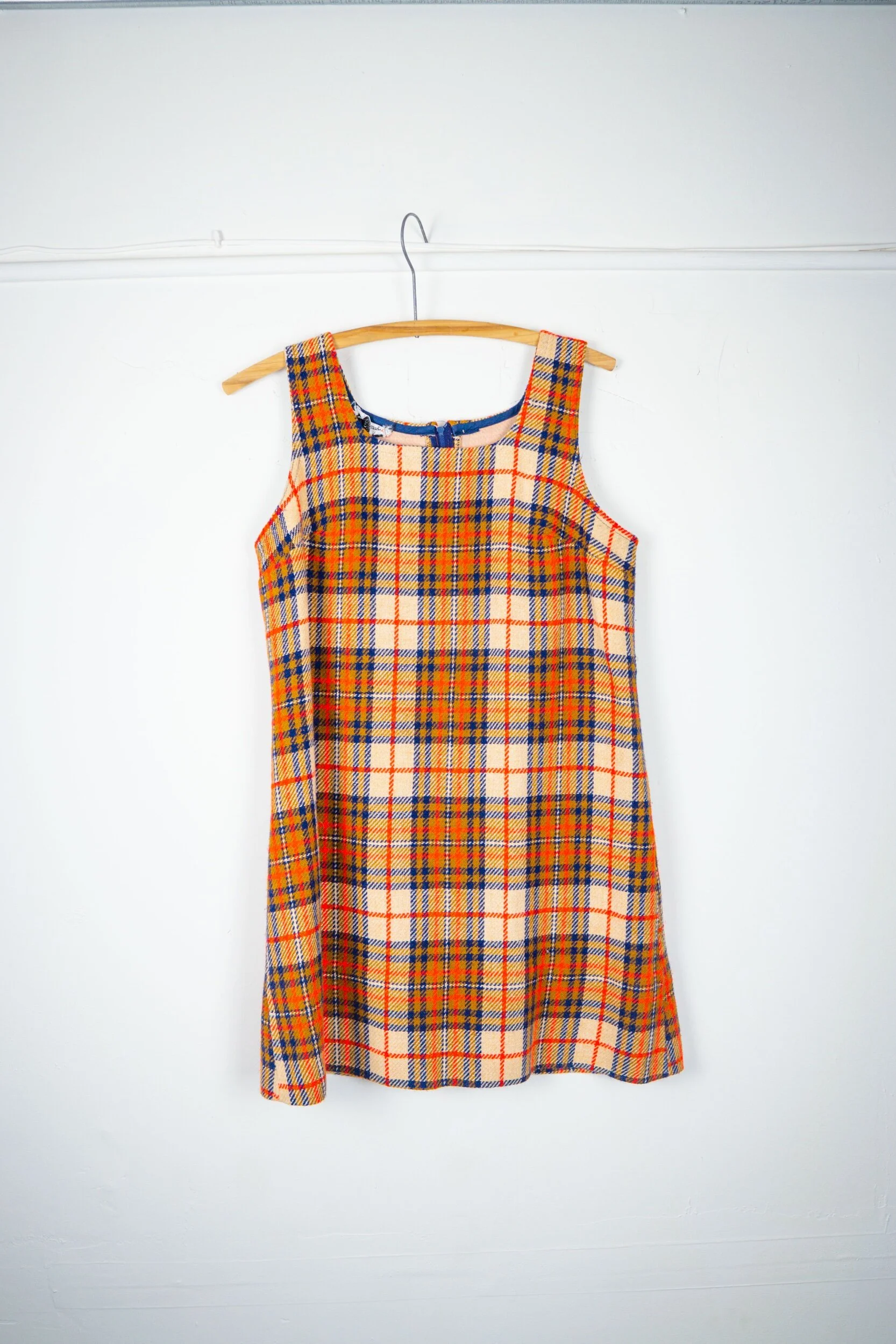 258DAB77-3A14-4BC4-AFE4-14C9127EB435