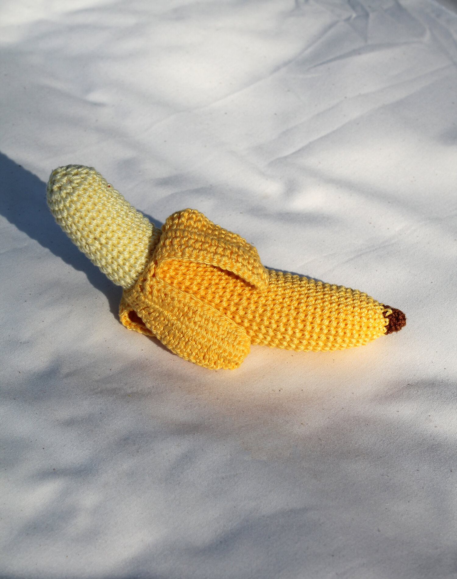 Banana Free Crochet Pattern - Peeled & Unpeeled
