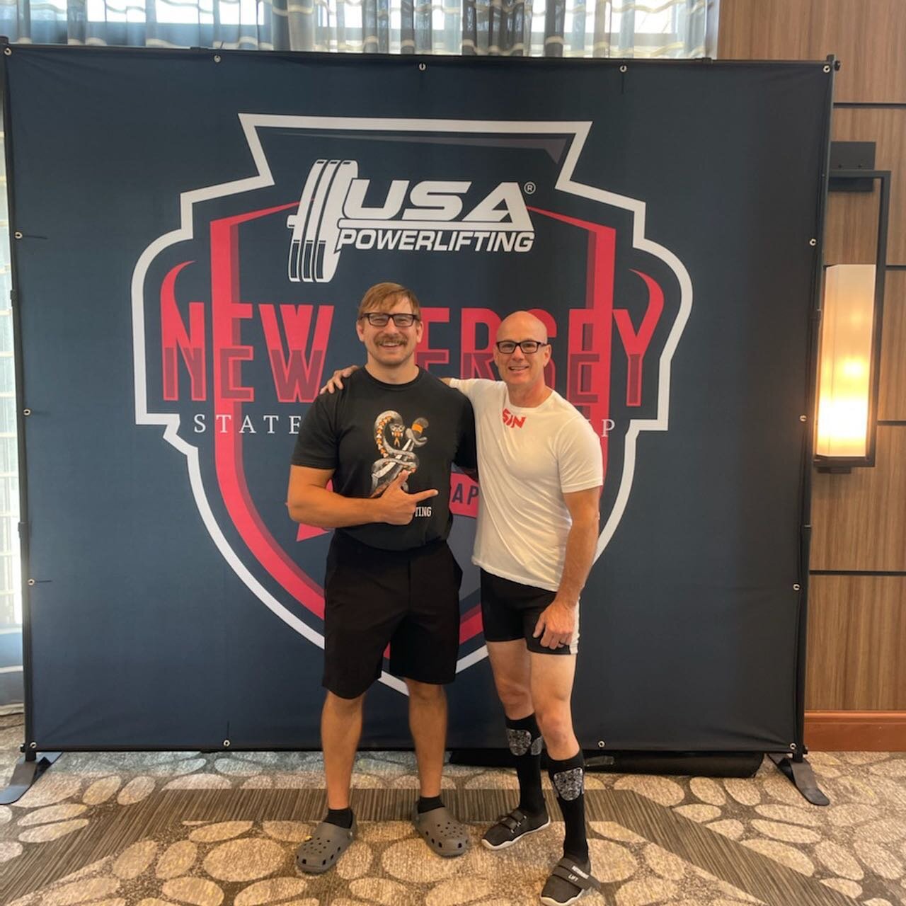 NJ STATES RECAP 
Eric had a 7/9 day with a PR in each lift and the total.
After missing his opening squat, he was able to complete his second and third attempt and set a PR at 165kg (5kg PR)
On bench, Eric opened conservatively, made a jump to 90kg f