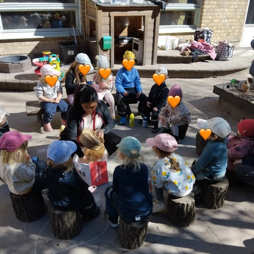 V&aring;rens f&ouml;rsta mellanm&aring;l utomhus 🌸🌱

#f&ouml;r&auml;ldrakooperativ #f&ouml;rskola