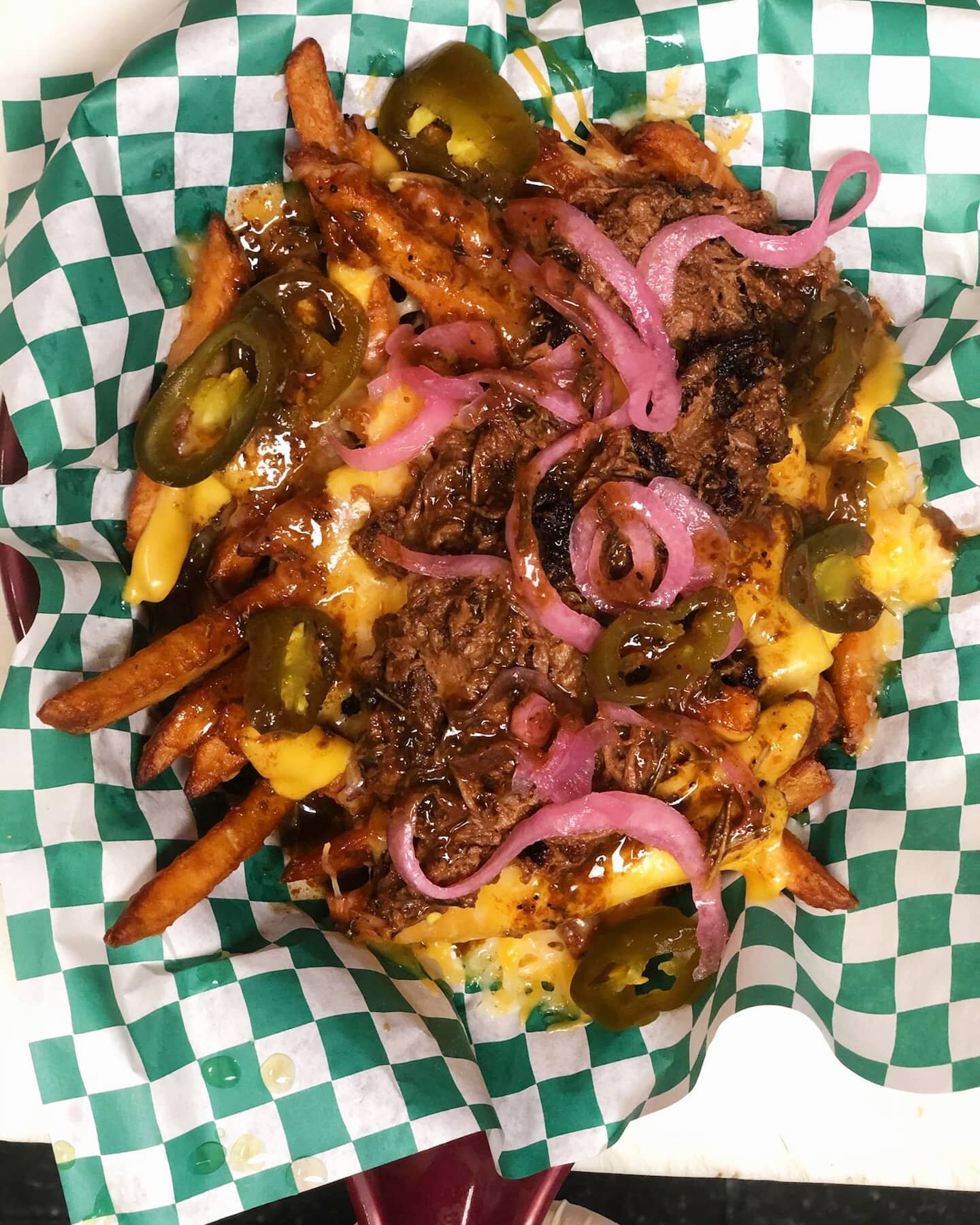 Friday is a good day to double down on our debris fries 🍟 crispy french fries topped with cheese, gravy and brisket trimmings. 
.
.
.
#tgif #debrisfries #nolaeats #wherenolaeats #frenchfries #brisket #cheese #nola