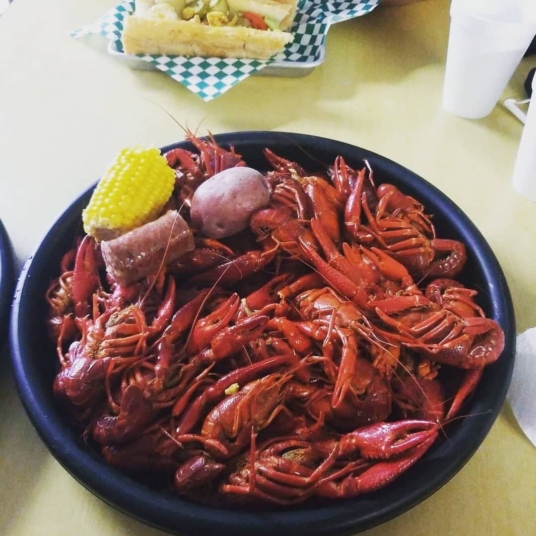 What a way to celebrate 🇺🇲!
.
.
.
Reposted from @crazy21224 
#memorialdayweekend #louisianaseafood
