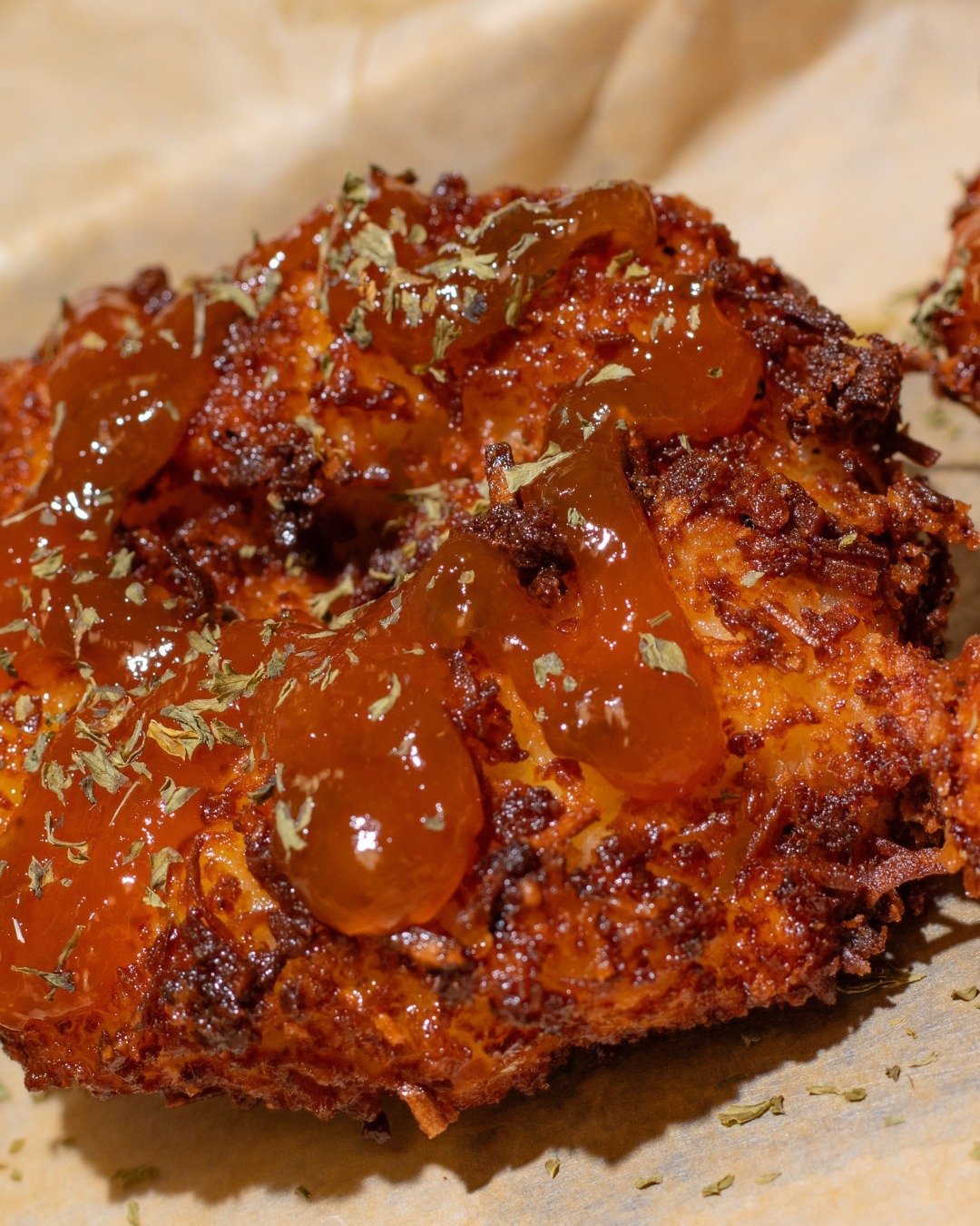 Meet the Royal&rsquo;s Donut 🍤🍊

Coconut panko-battered jumbo royal red shrimp, lightly fried and glazed with a mandarin honey butter.

Sweet, savory, and crunchy, all in one bite.

Come try this limited creation for yourself!

New Orleans, Uber Ea